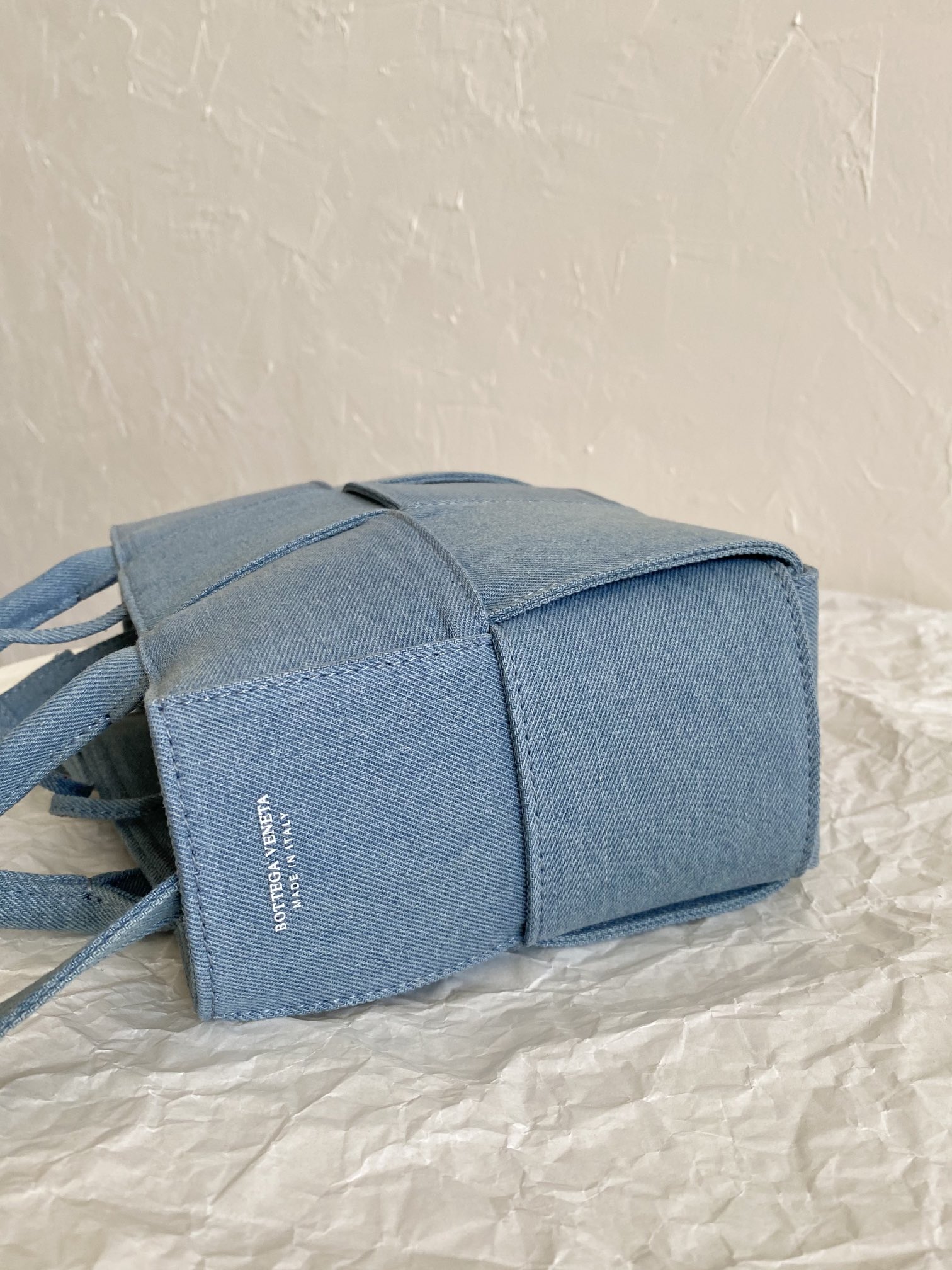 B0tt*ga Ven*ta Mini Arco Tote Bag Blue For Women 9.8in/25cm