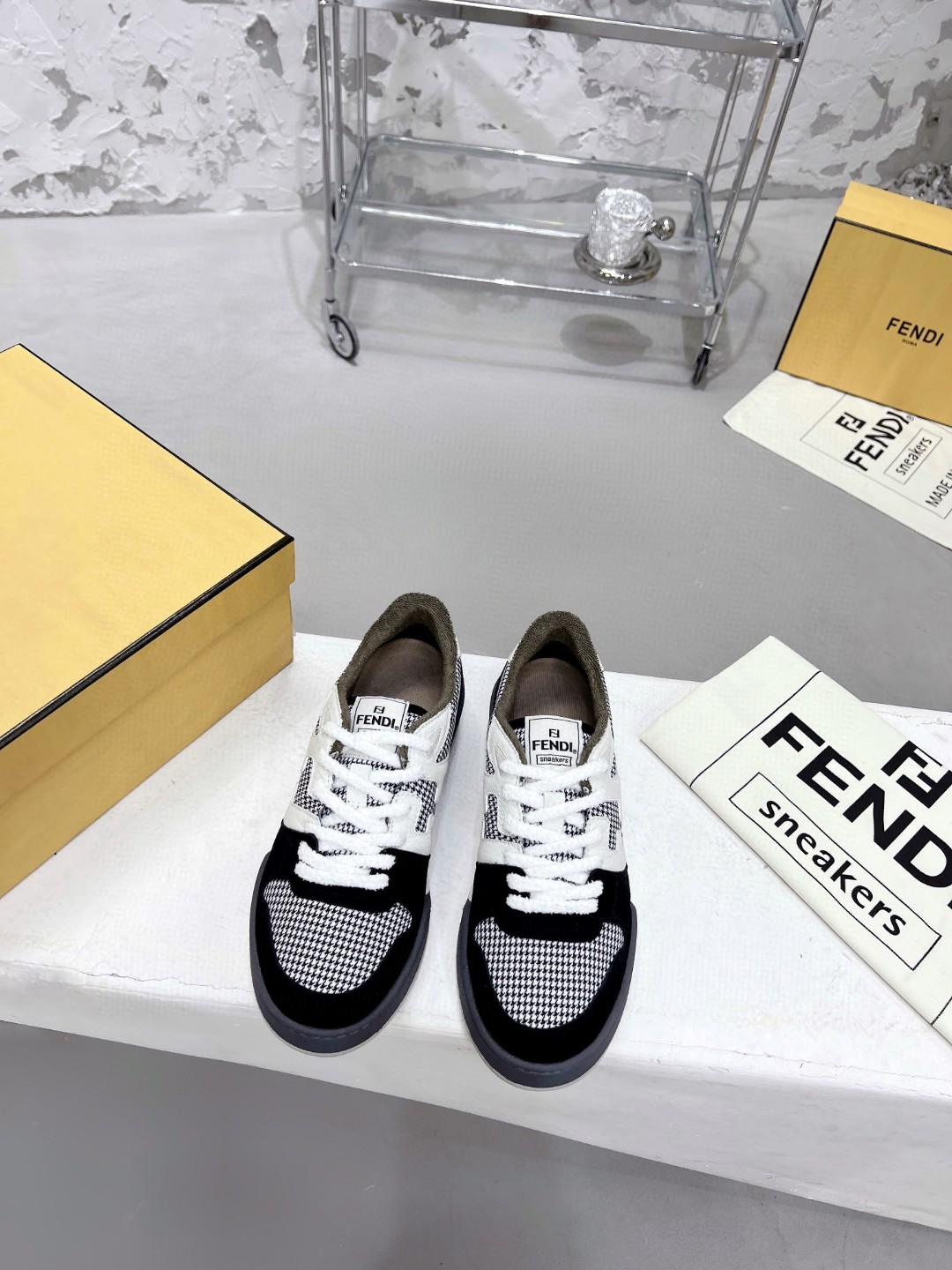 F**di FD F**di Match Low Tops Sneakers Black For Women