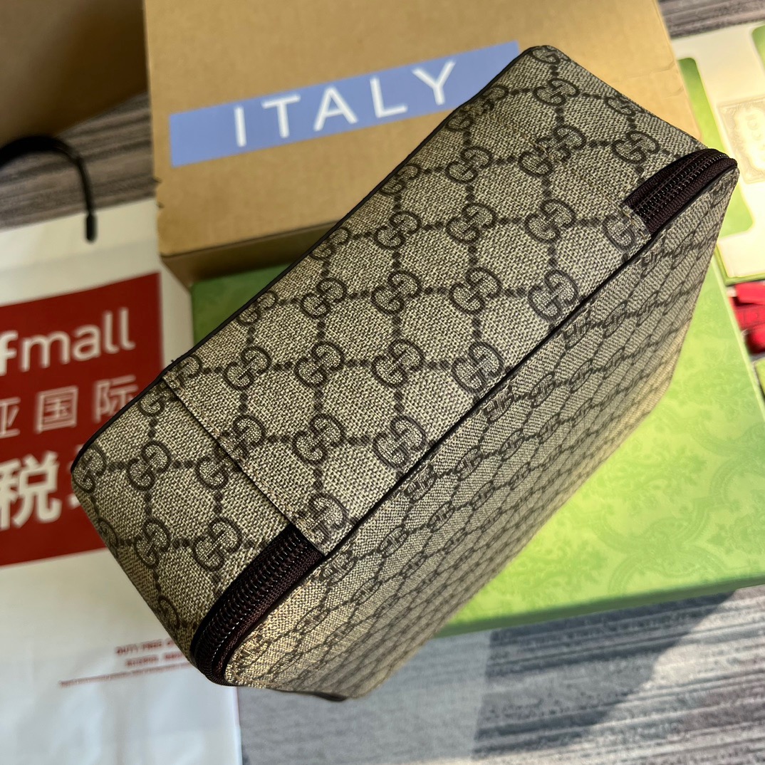 Gvc*1 GG Medium Packing Cube Svp*me Canvas Beige/Grey For Men 7.7in/20cm 726661 KGD0N 4060