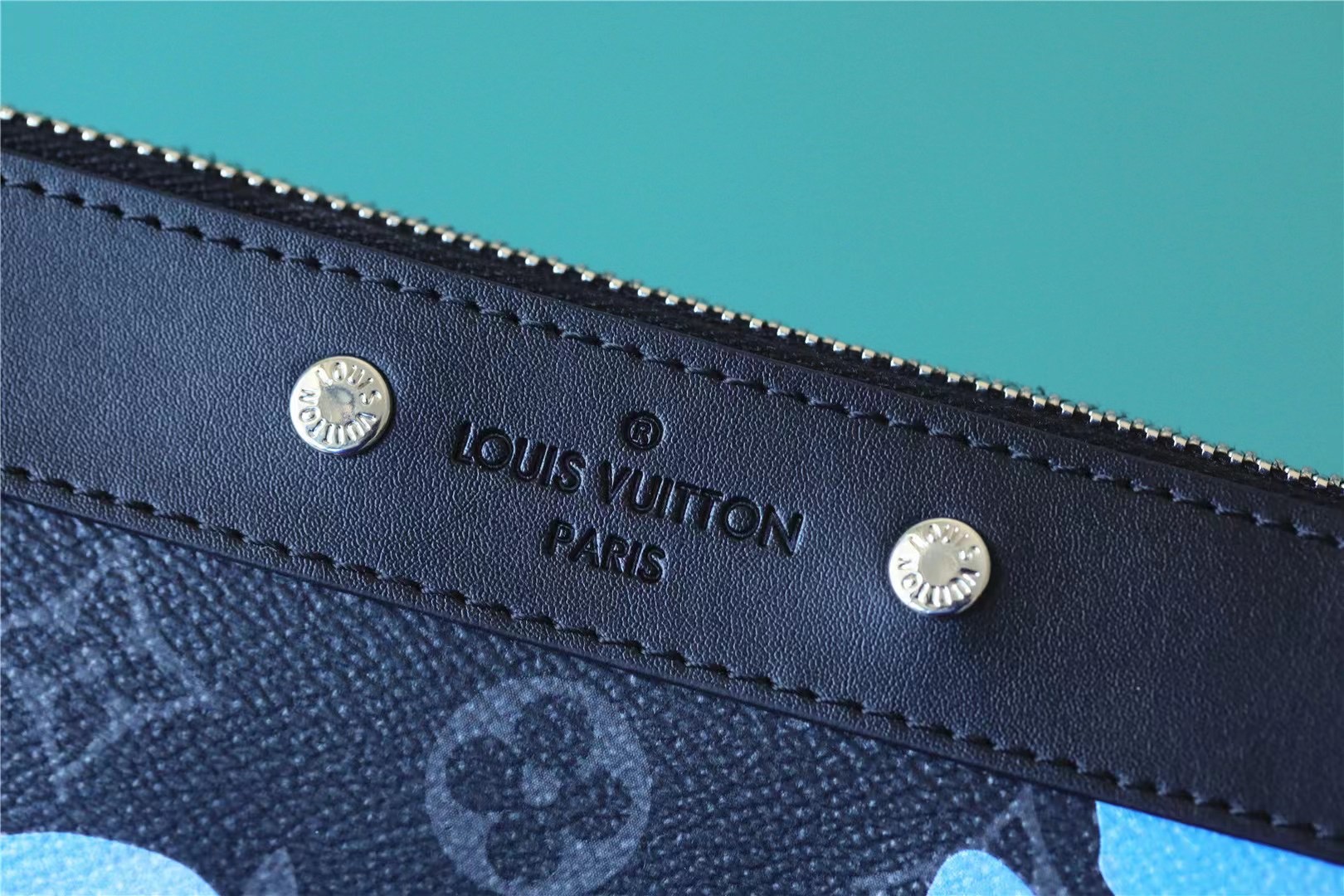 Pochette To Go Monogram Eclipse Canvas Black For Men 11.8in/30cm M81848