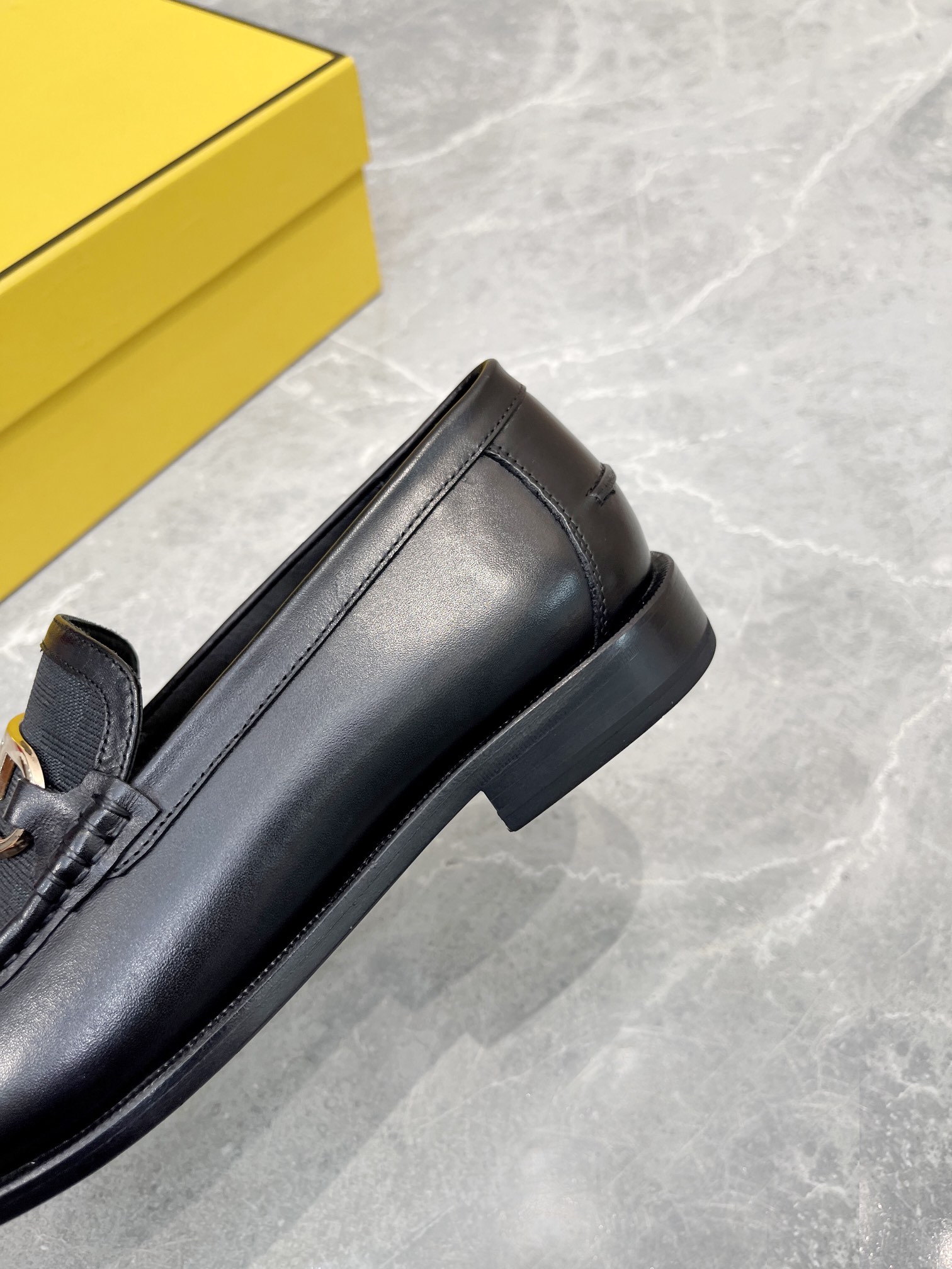 F**di FD O’Lock Loafers Black For Men