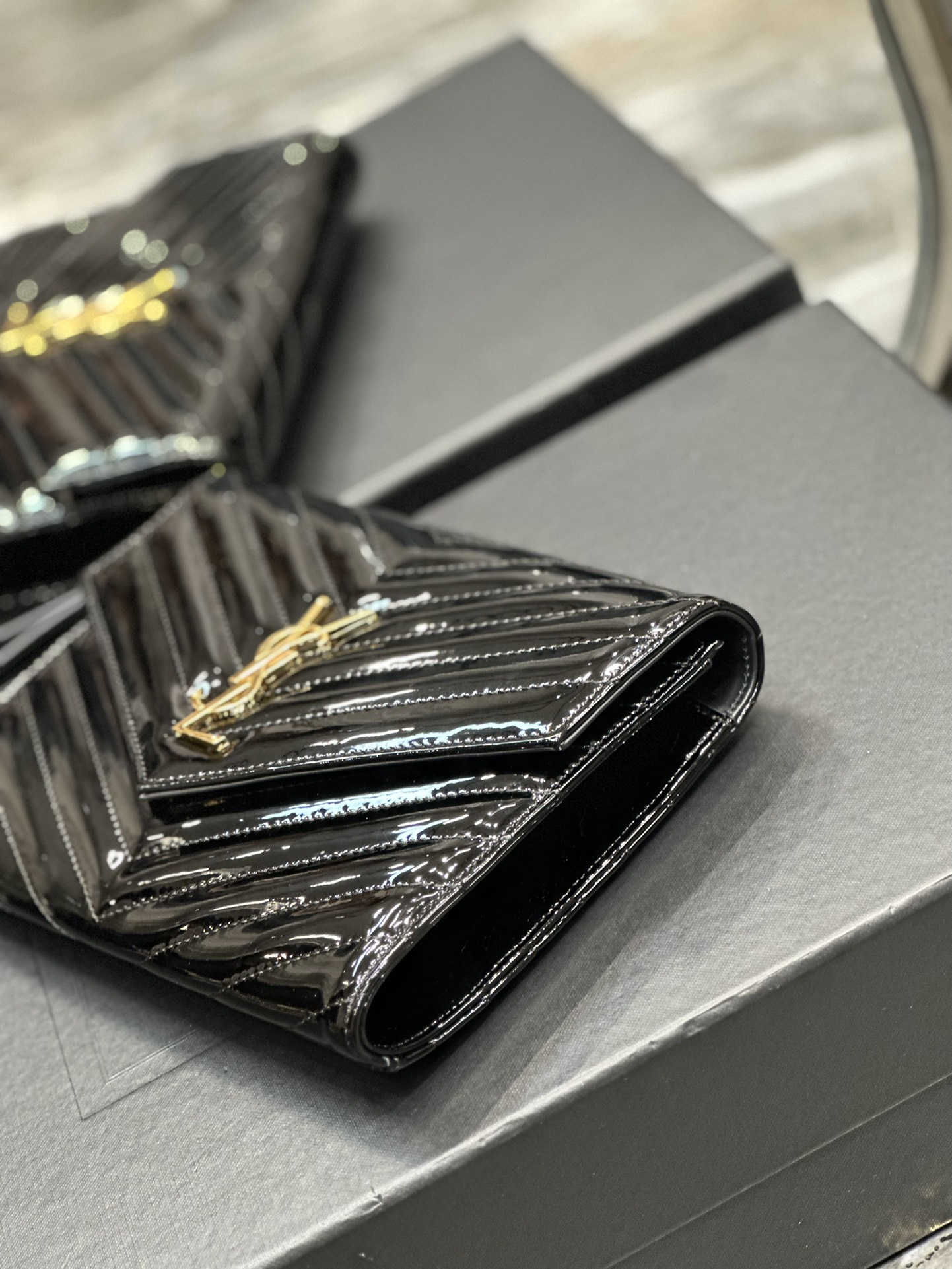 Sa1nt Lau*nt Cassandre Matelasse Black For Women 8.3in/21cm