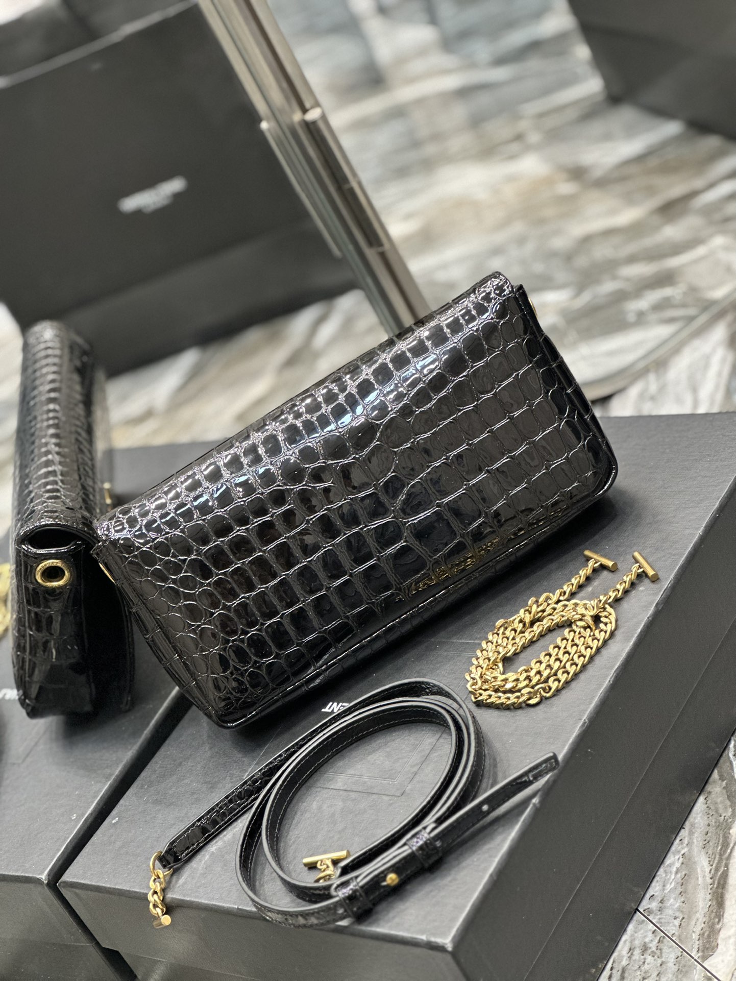 Sa1nt Lau*nt Cassandre Phone Holder Black For Women 10.2in/26cm