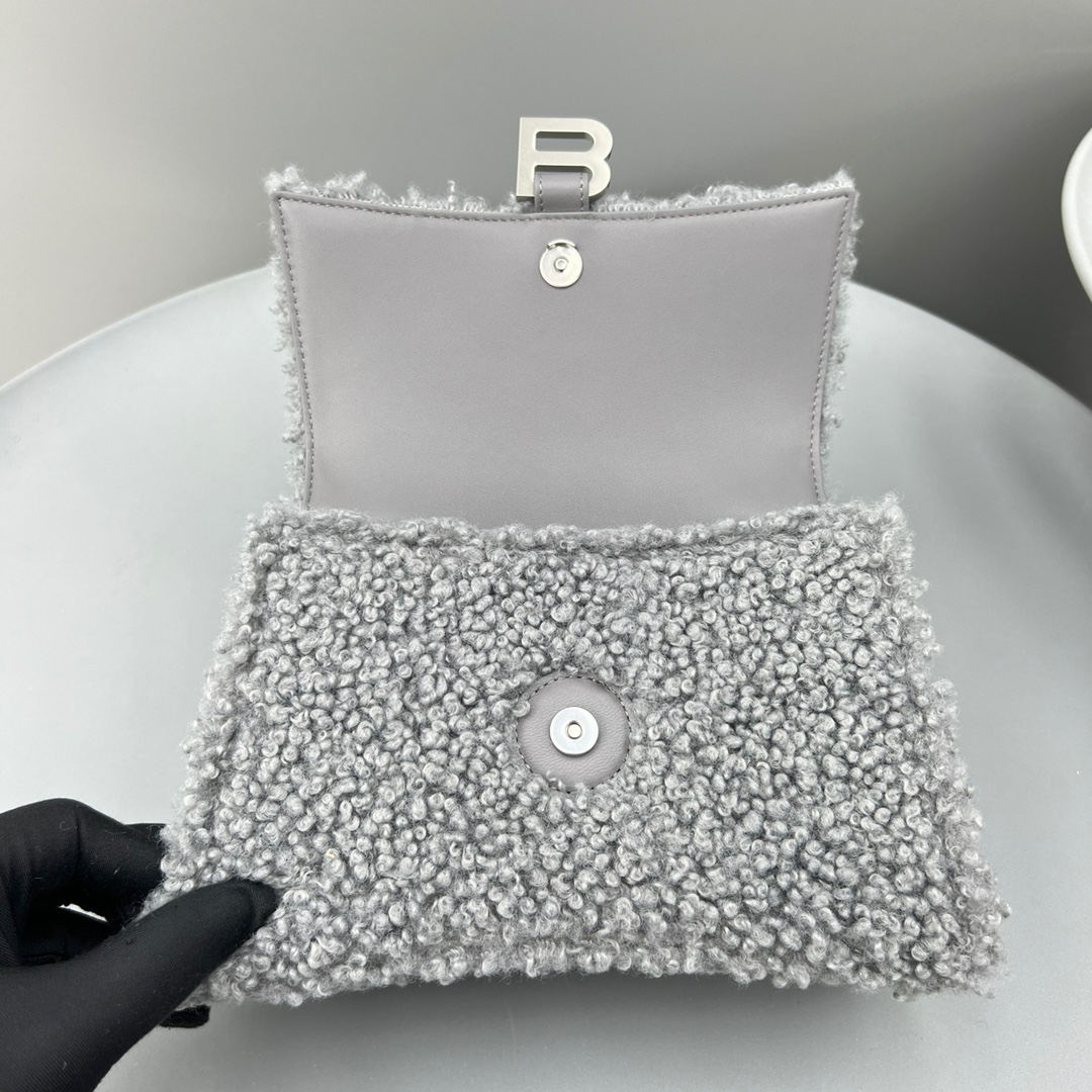 Ba1en*iaga Furry Hourglass Small Handbag Black/Grey/Pink For Women‎ 9.4in/23.8cm 676365210FU1000