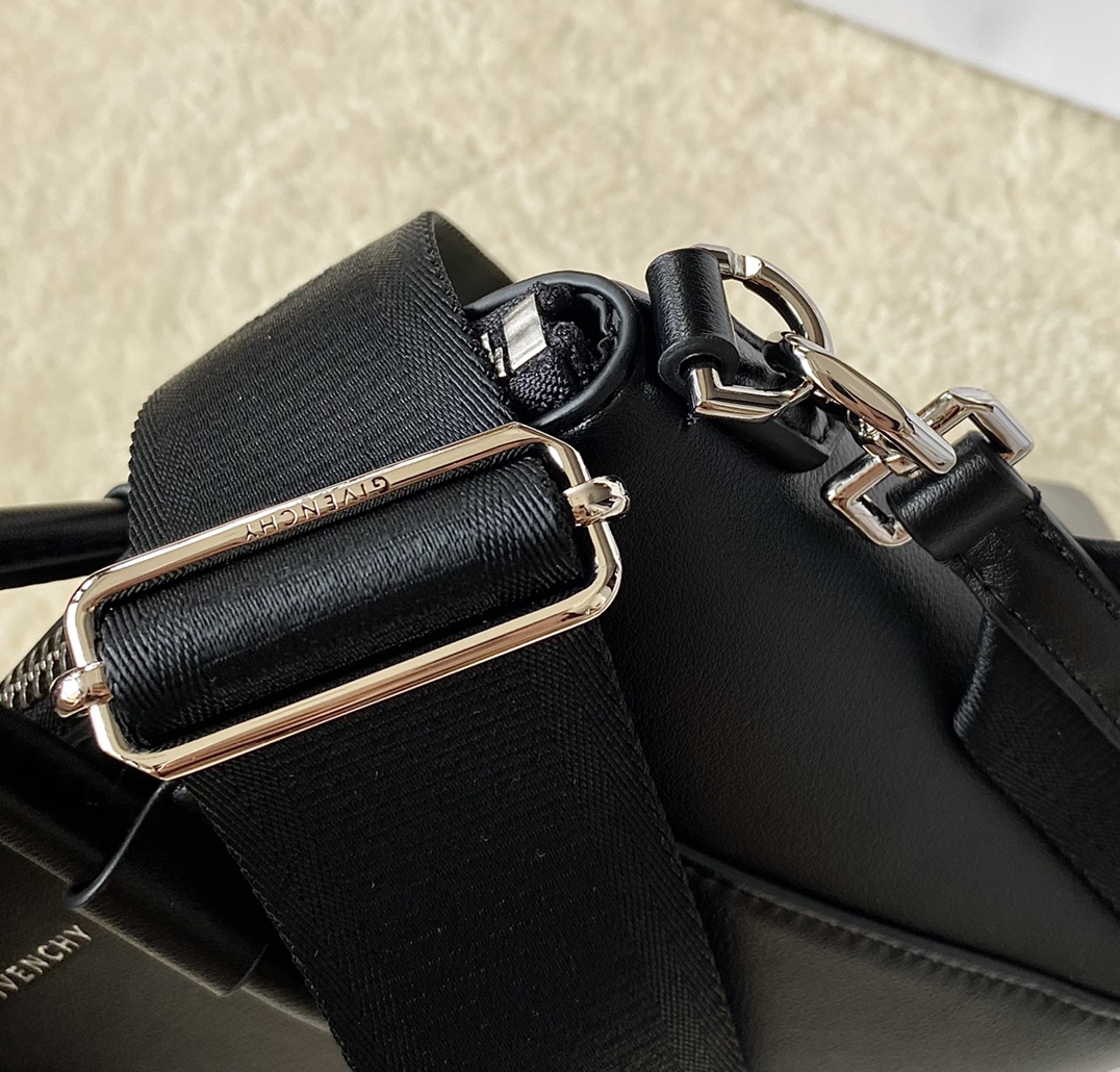 Givenchy Mini Antigona Sport Bag Brown/Black/Beige For Women 8.7in/22cm BB50NVB1HT-001