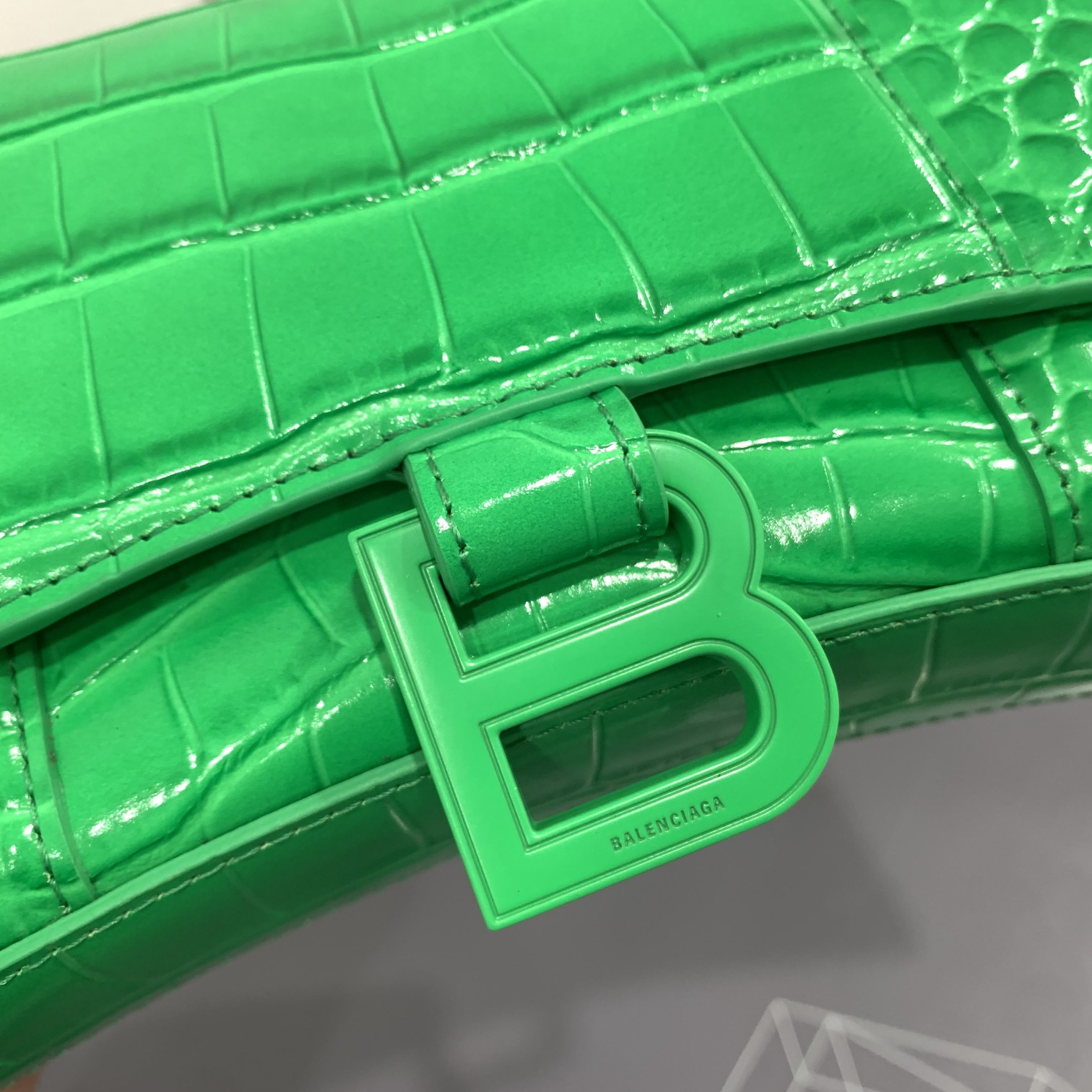 Ba1en*iaga Hourglass Wallet Silver/Grey/Gold/Green/Black For Women 7.6in/19cm 6560502UDF71000