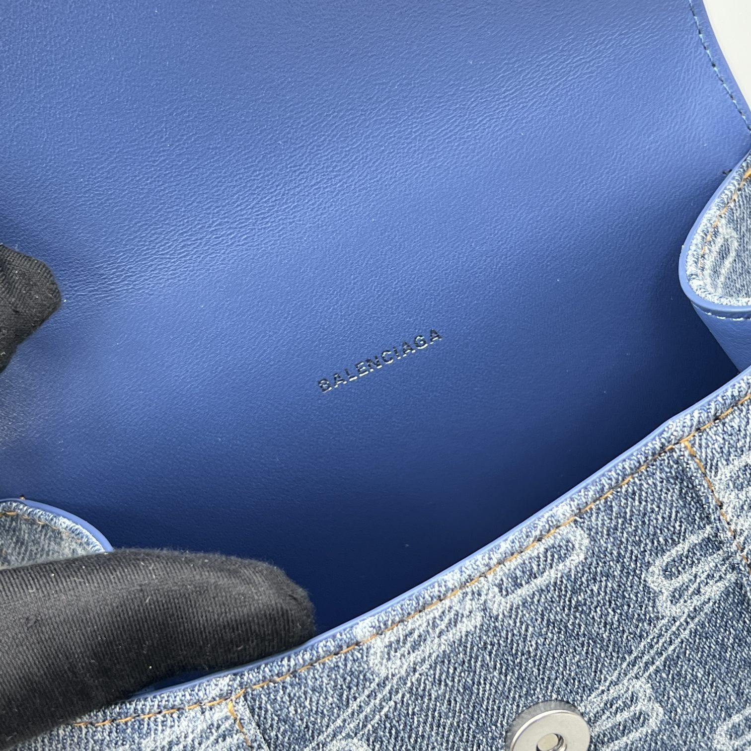 Ba1en*iaga Hourglass XS Handbag Pink/Blue For Women‎ 7.4in/18.8cm