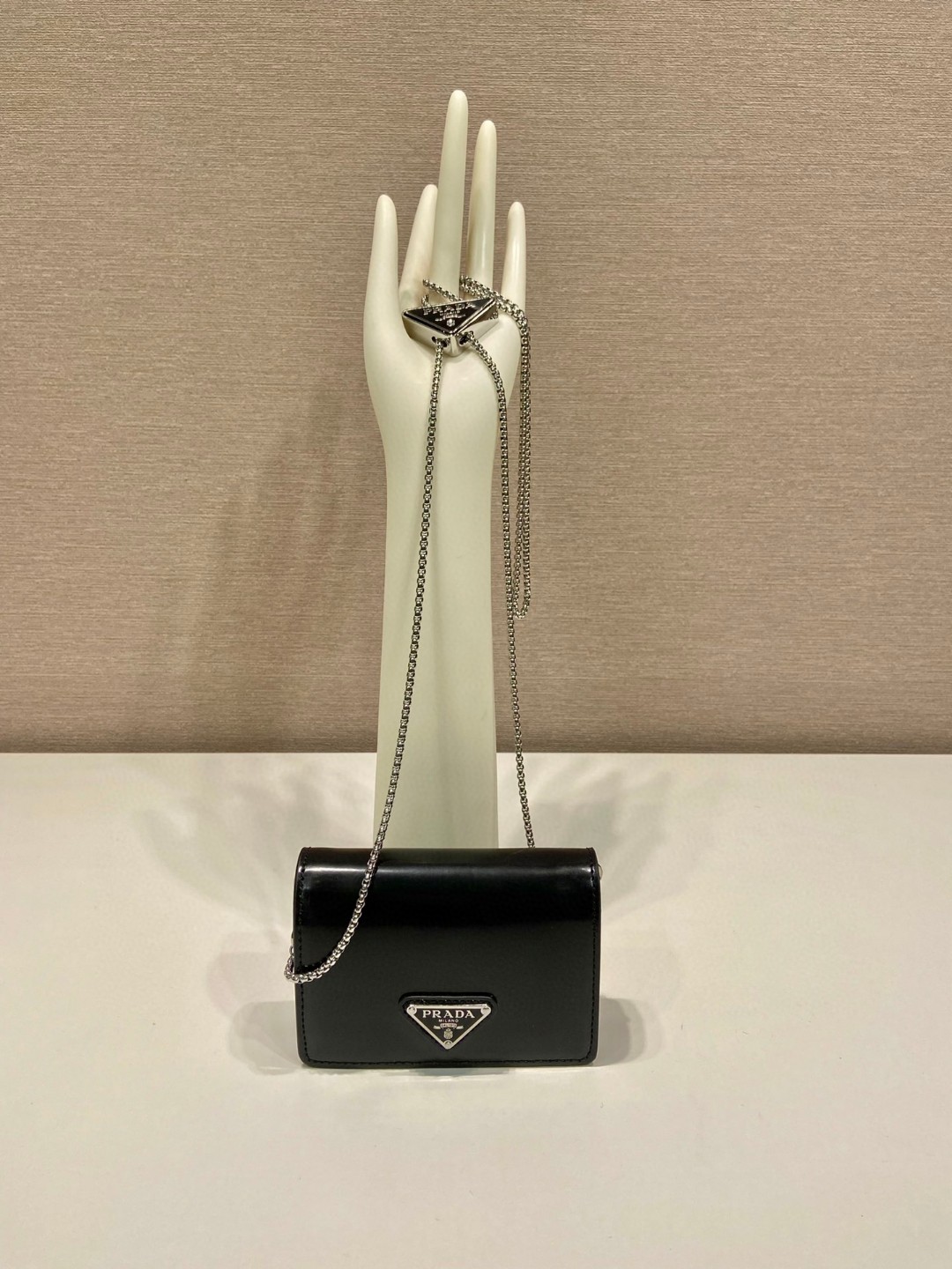 Pra*a Brushed Card Holder With Shoulder Strap Gold Tone/ Black For Women 4.5 in / 11.5 cm 1MR028_2CLE_F0522