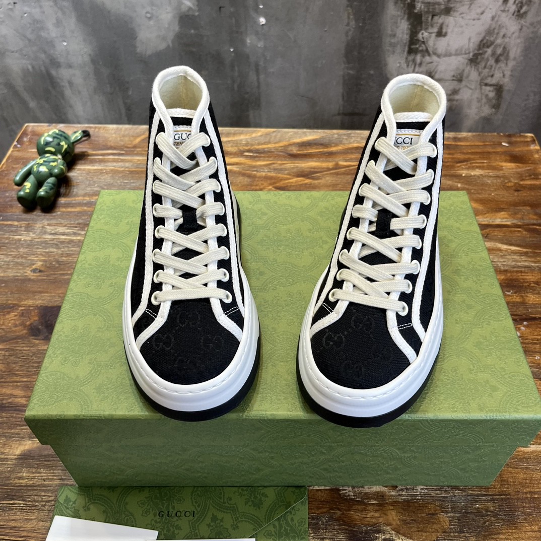Gvc*1 Chunky Sneaker Black For Women