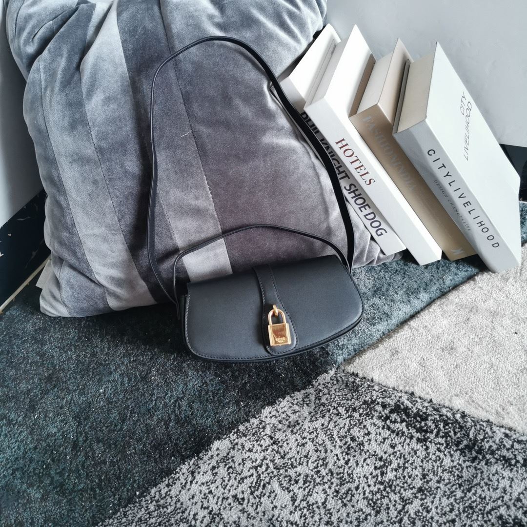 Ce1i*e Clutch On Strap Tabou In Triomphe Smooth White/Brown/Black For Women 7in/18cm 10I593DQ1.01CK