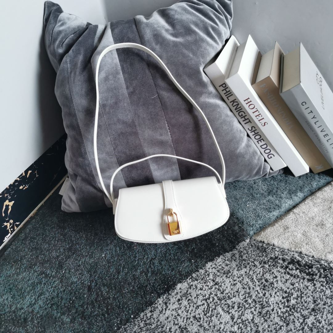 Ce1i*e Clutch On Strap Tabou In Triomphe Smooth White/Brown/Black For Women 7in/18cm 10I593DQ1.01CK