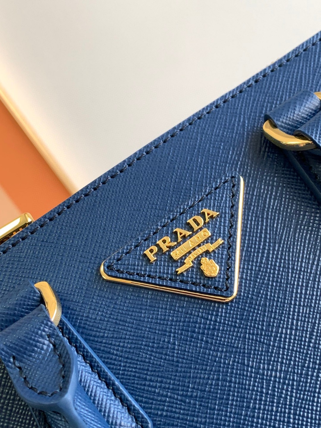 Pra*a Galleria Saffiano Mini Bag White/Beige/Blue/Dark Blue For Women 7.8 in / 20 cm 1BA906_NZV_F0009_V_EOM