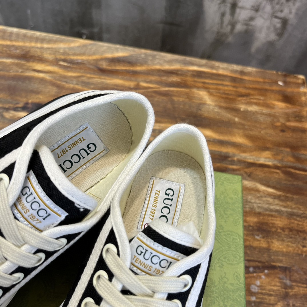 Gvc*1 Low-Cut Sneaker Black For Women