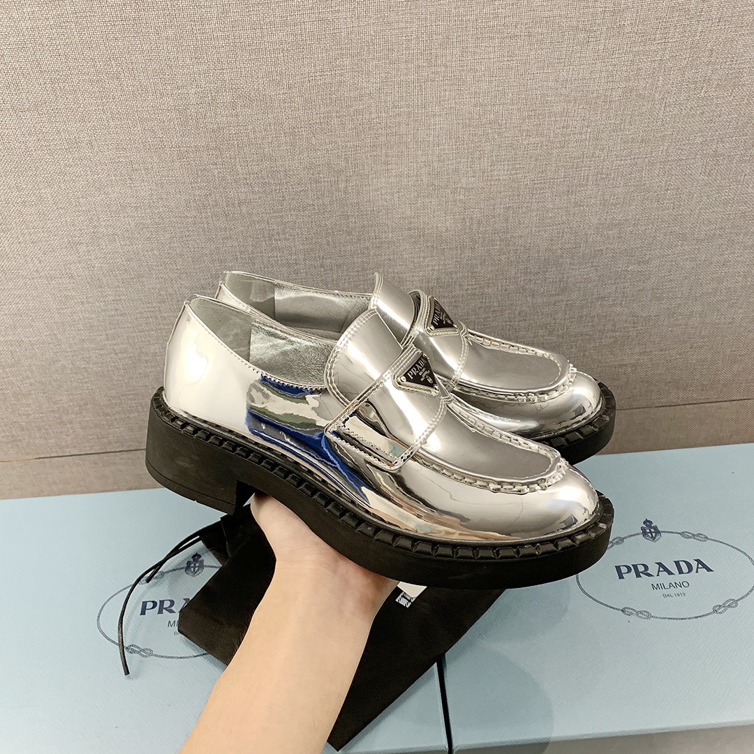 Pra*a Metallic Loafers Sliver Tone For Women 1.9 in/ 5cm 1D246M_3AU1_F0118_F_B050