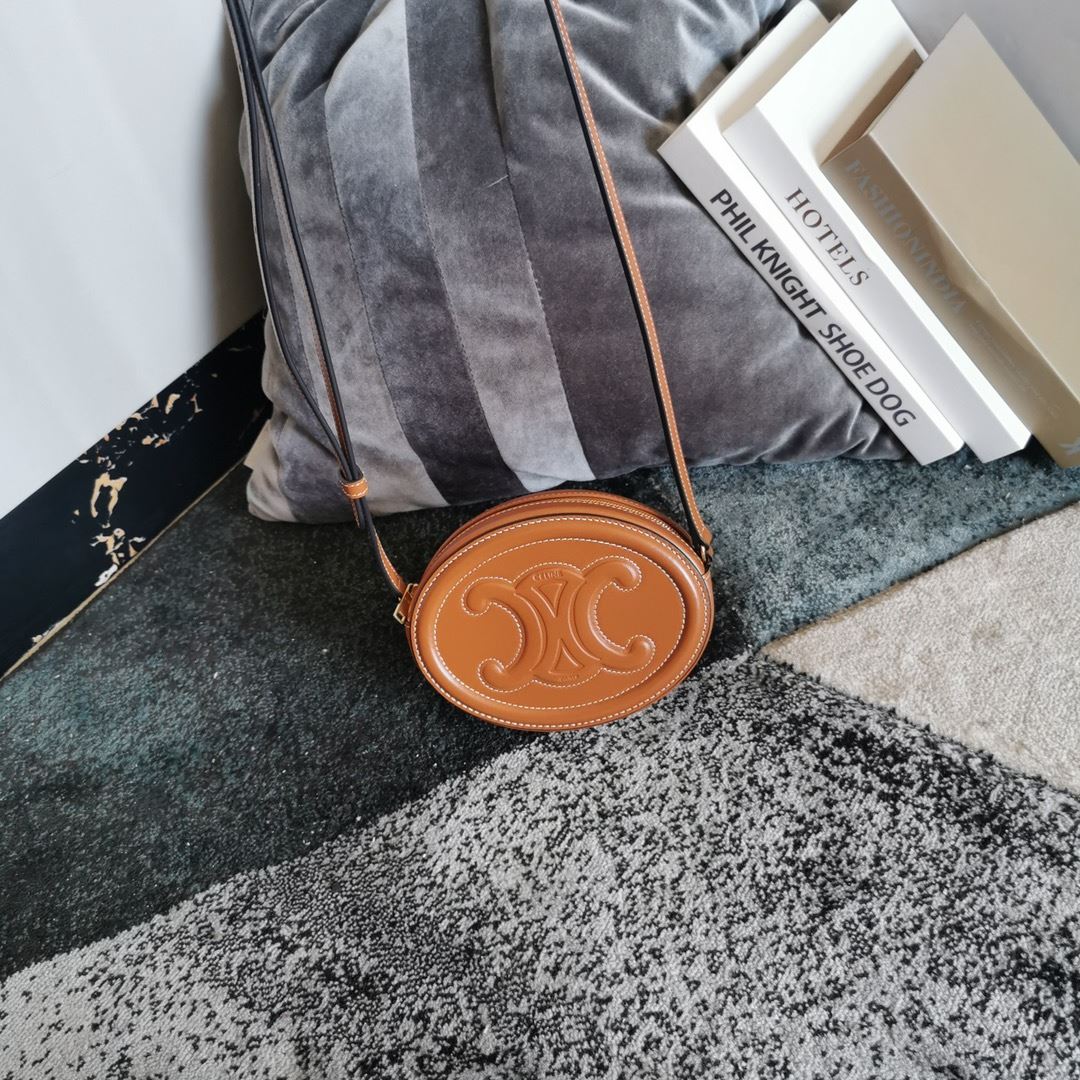 Ce1i*e Oval Bag Cuir Triomphe In Smooth Black/White/Brown For Women‎ 8in/20cm 198603DXC.38NO