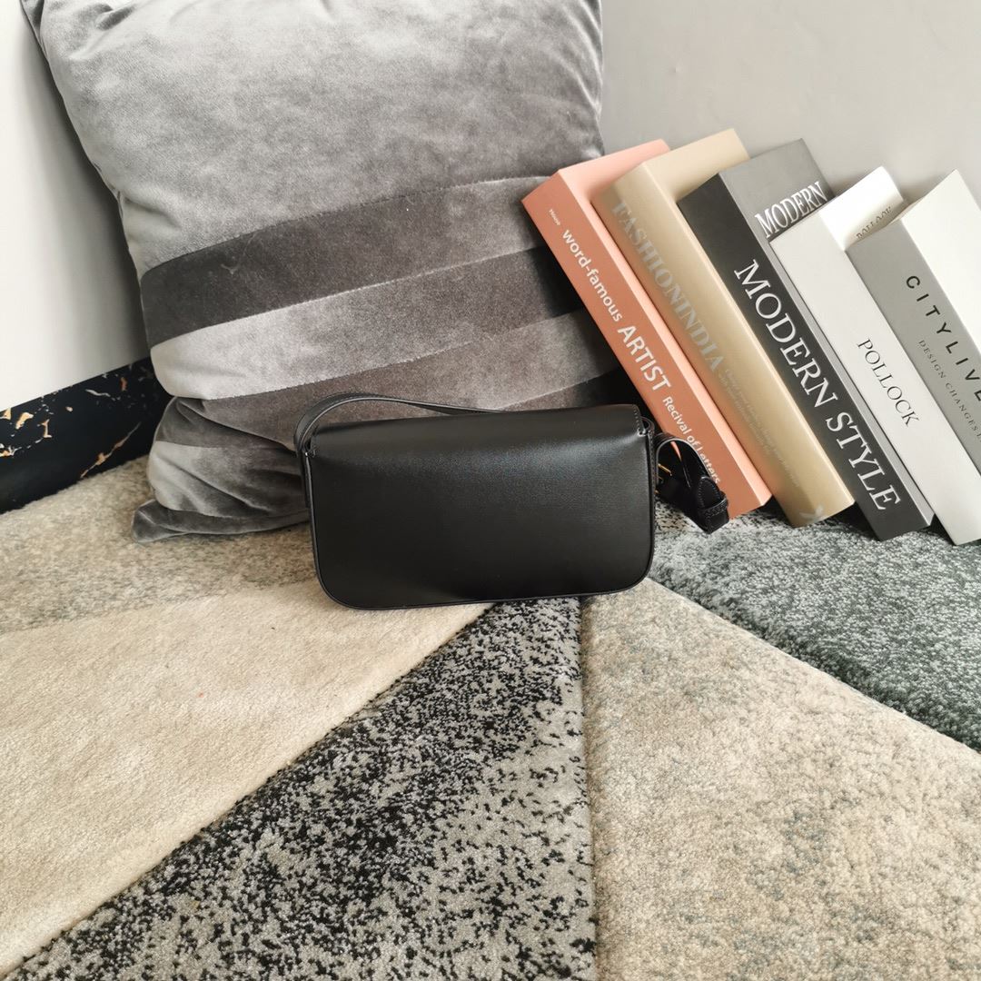 Ce1i*e Triomphe Shoulder Bag In Shiny Black For Women‎ 8in/20cm 194143BF4.38NO