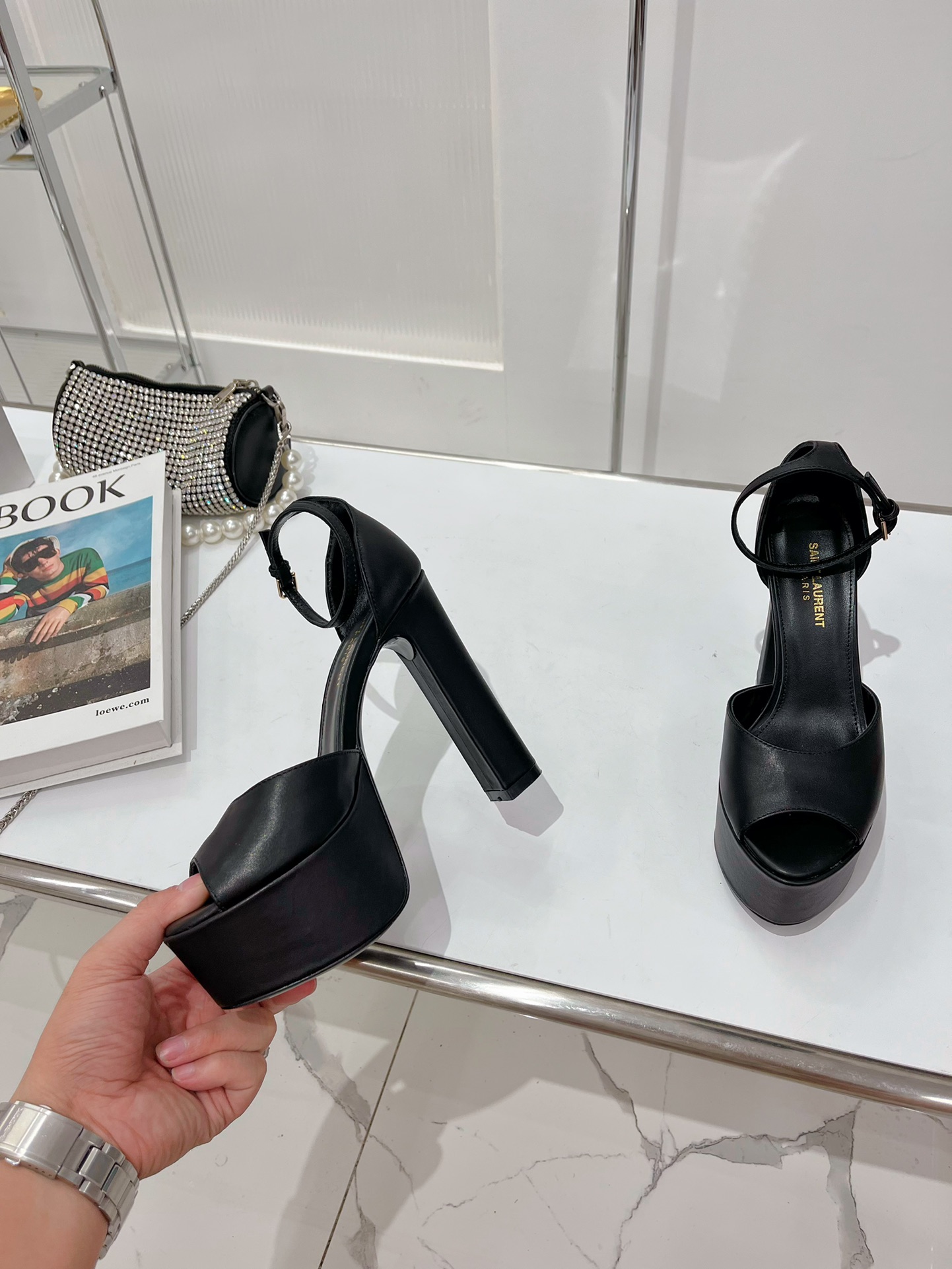 Sa1nt Lau*nt Jodie Platform Sandals In Smooth Black For Women 716402GVOAB1000