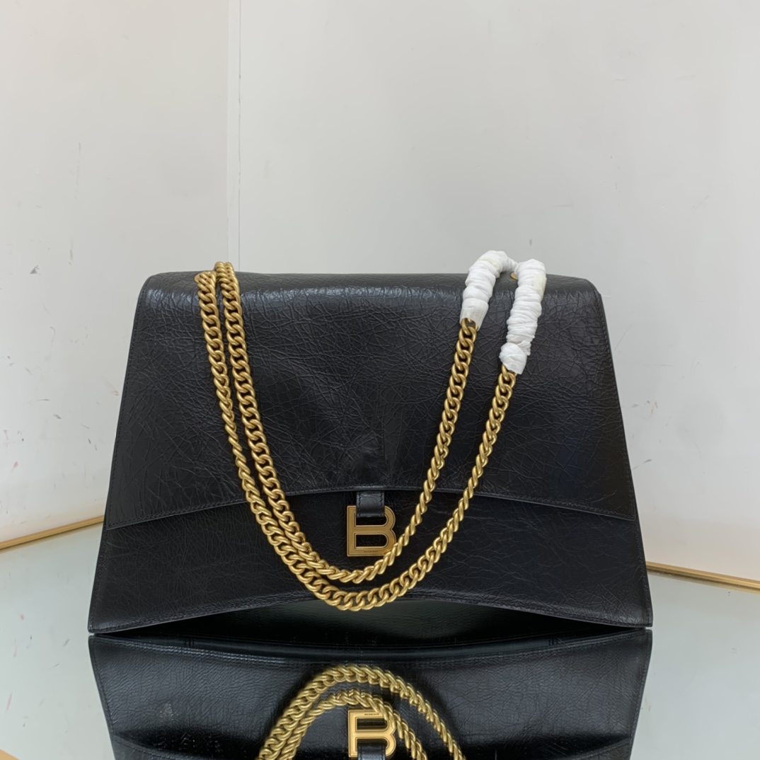 Ba1en*iaga Crush Large Chain Bag In Black For Women 15.7in/ 40cm 716332210IT1000