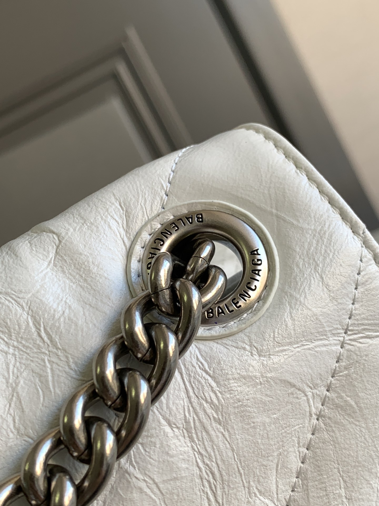 Ba1en*iaga Crush Medium Chain Bag Quilted In Optic White For Women 12.2in/31cm 716393210J09001