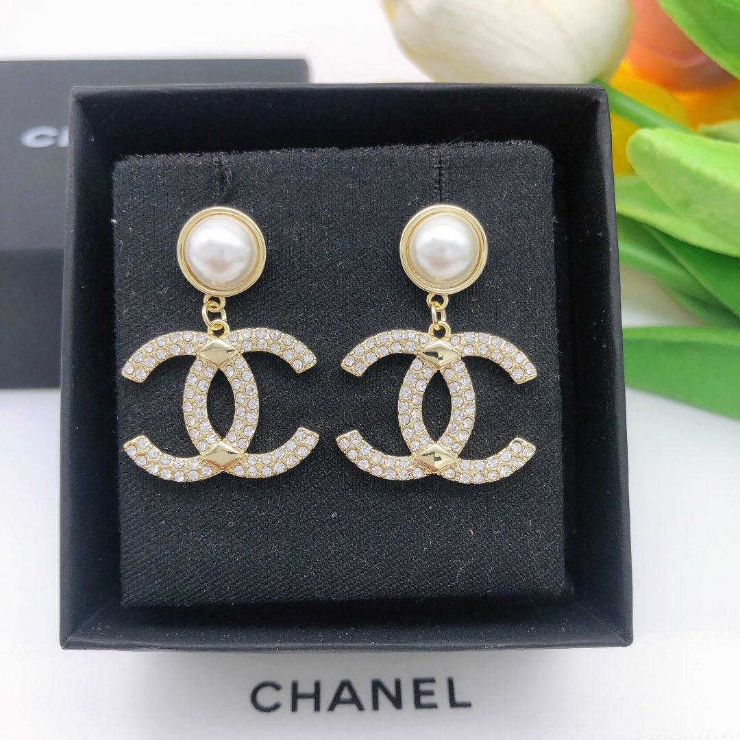 Ch**el C-Shaped Earrings Gold For Women