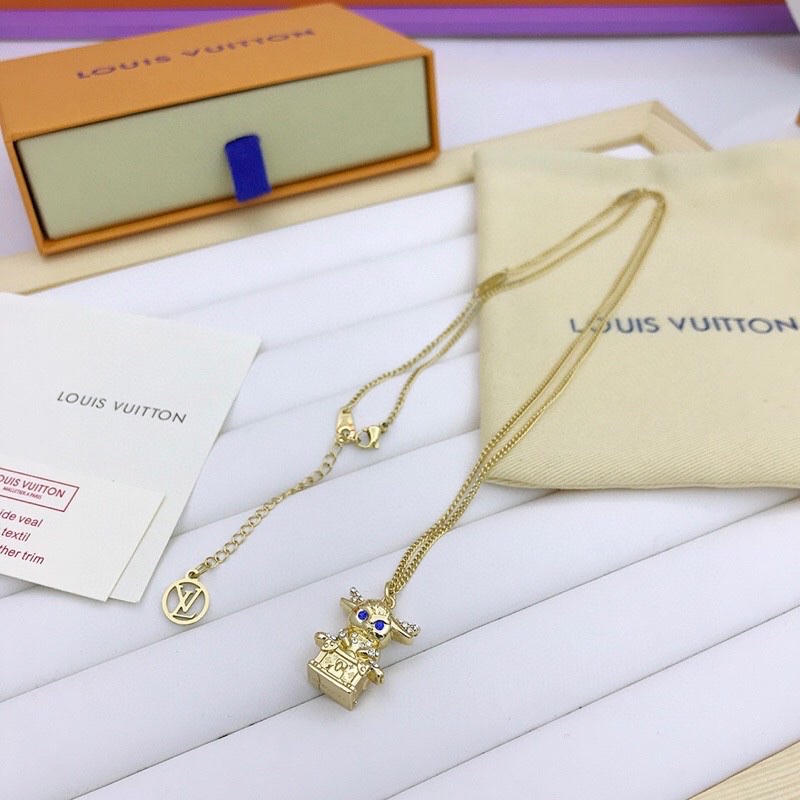 L0vis Vvtt0n Cartoon Figure Pendant Necklace Gold Tone For Women