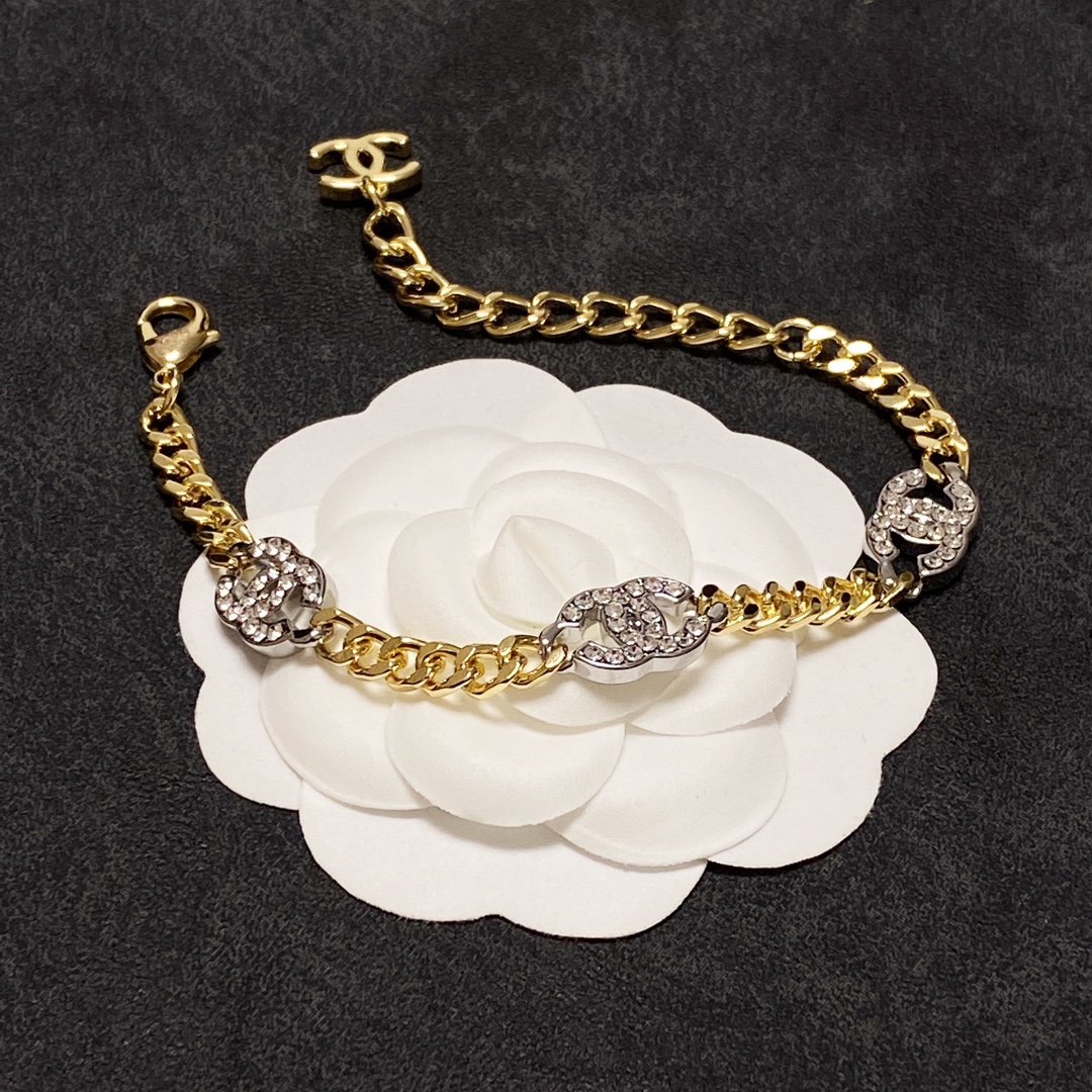 Ch**el Double C Bracelet Gold For Women