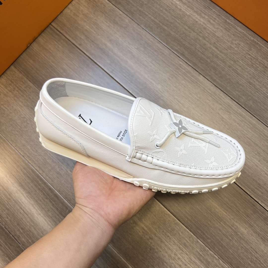 L0vis Vvtt0n LV Racer Moccasin White For Men
