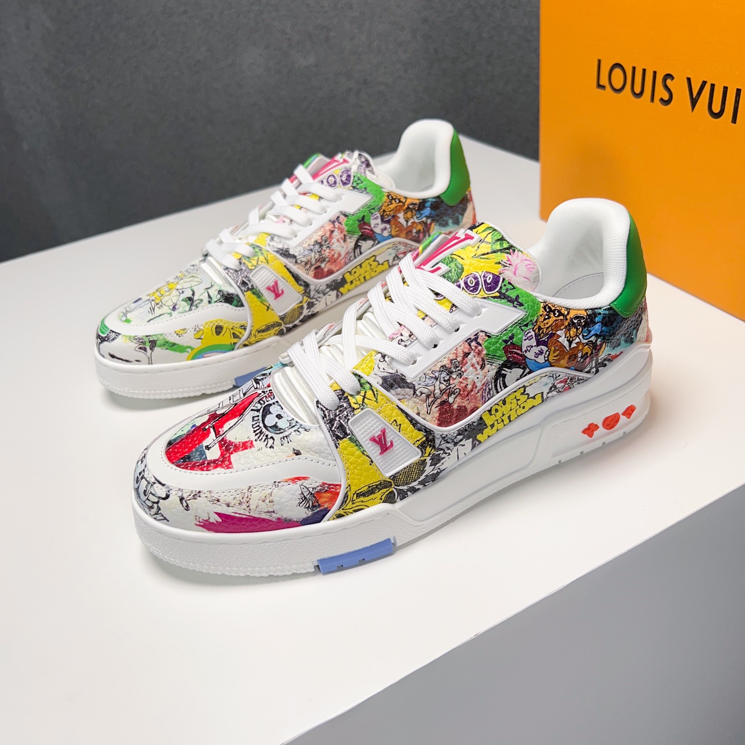 L0vis Vvtt0n LV Trainer Sneaker Multicolor For Men