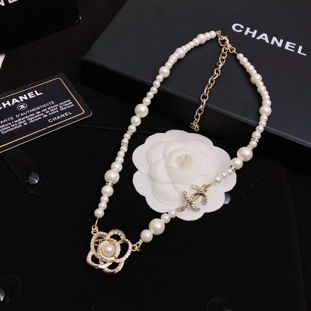 Ch**el Pearl Necklace With Flower Gold Tone For Women