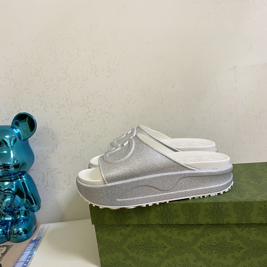 Gvc*1 Interlocking G Slide Sandal Silver For Men