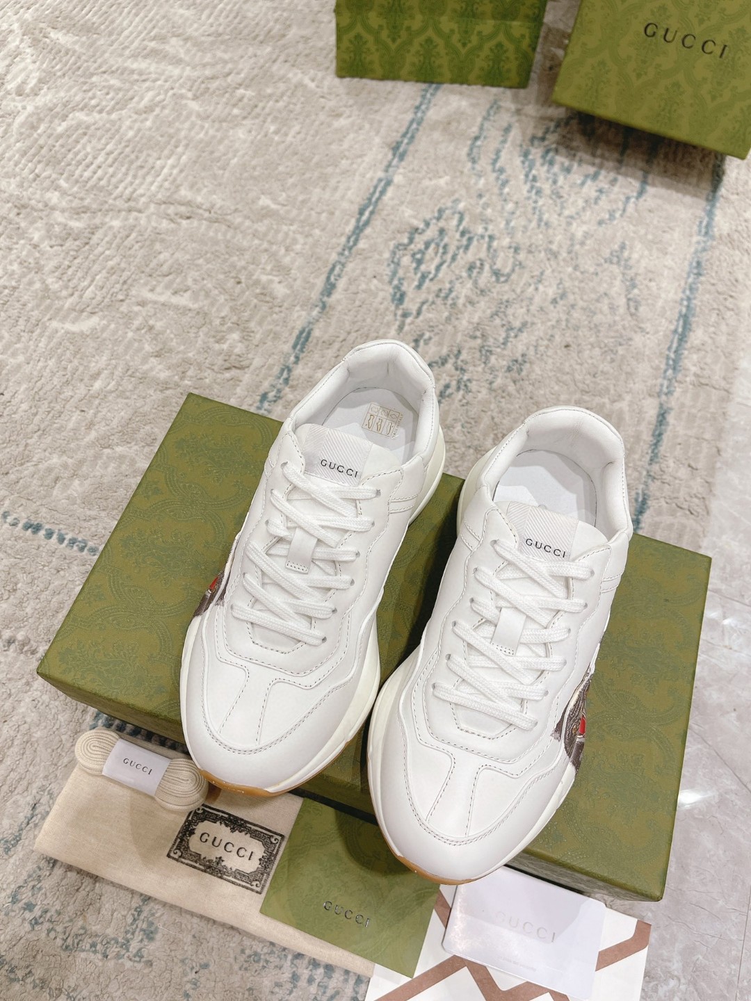 Gvc*1 Rhyton Tiger Sneaker White For Men 576050-DRW00-9014