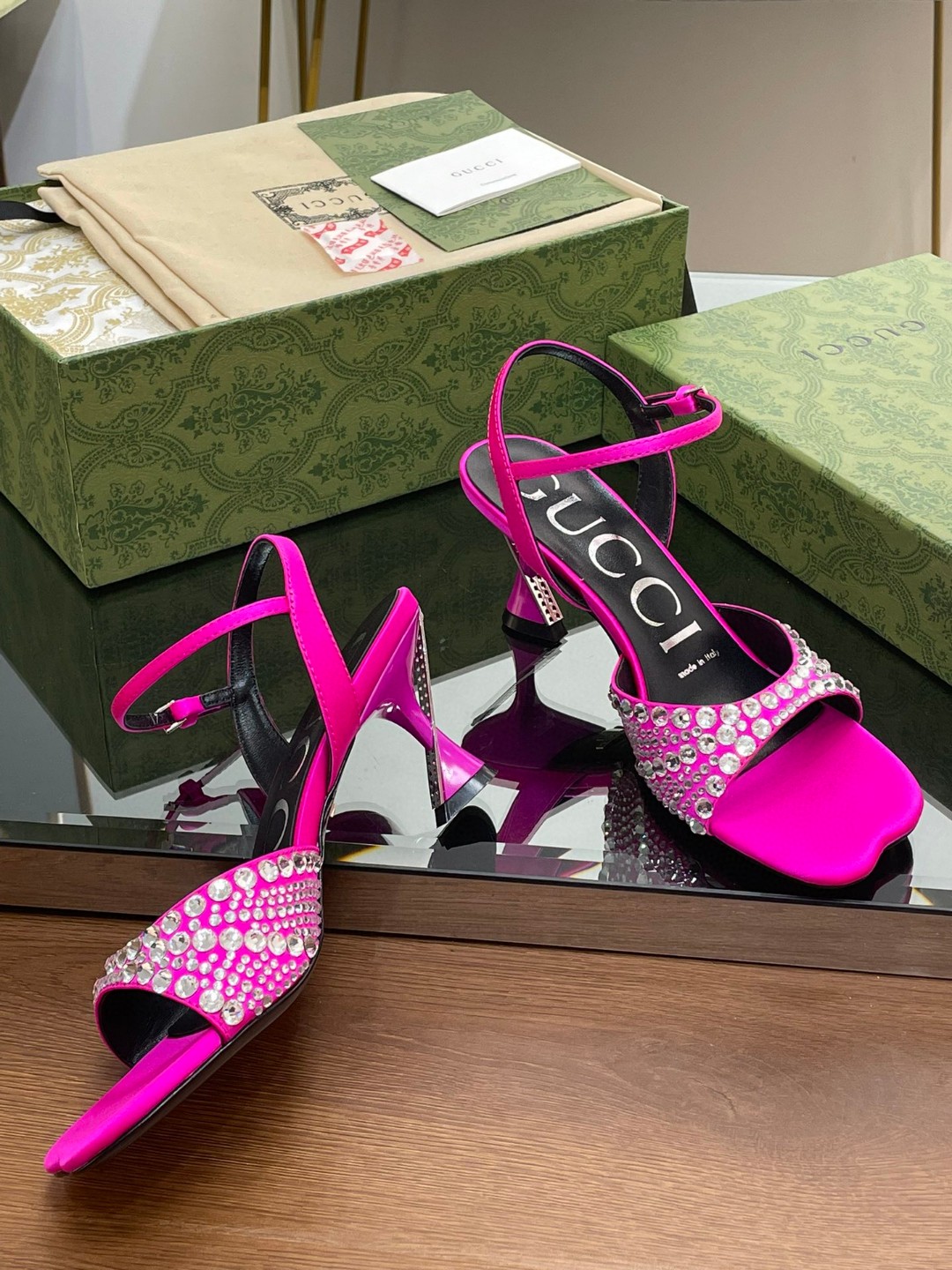 Gvc*1 Sandal With Crystals Pink For Women