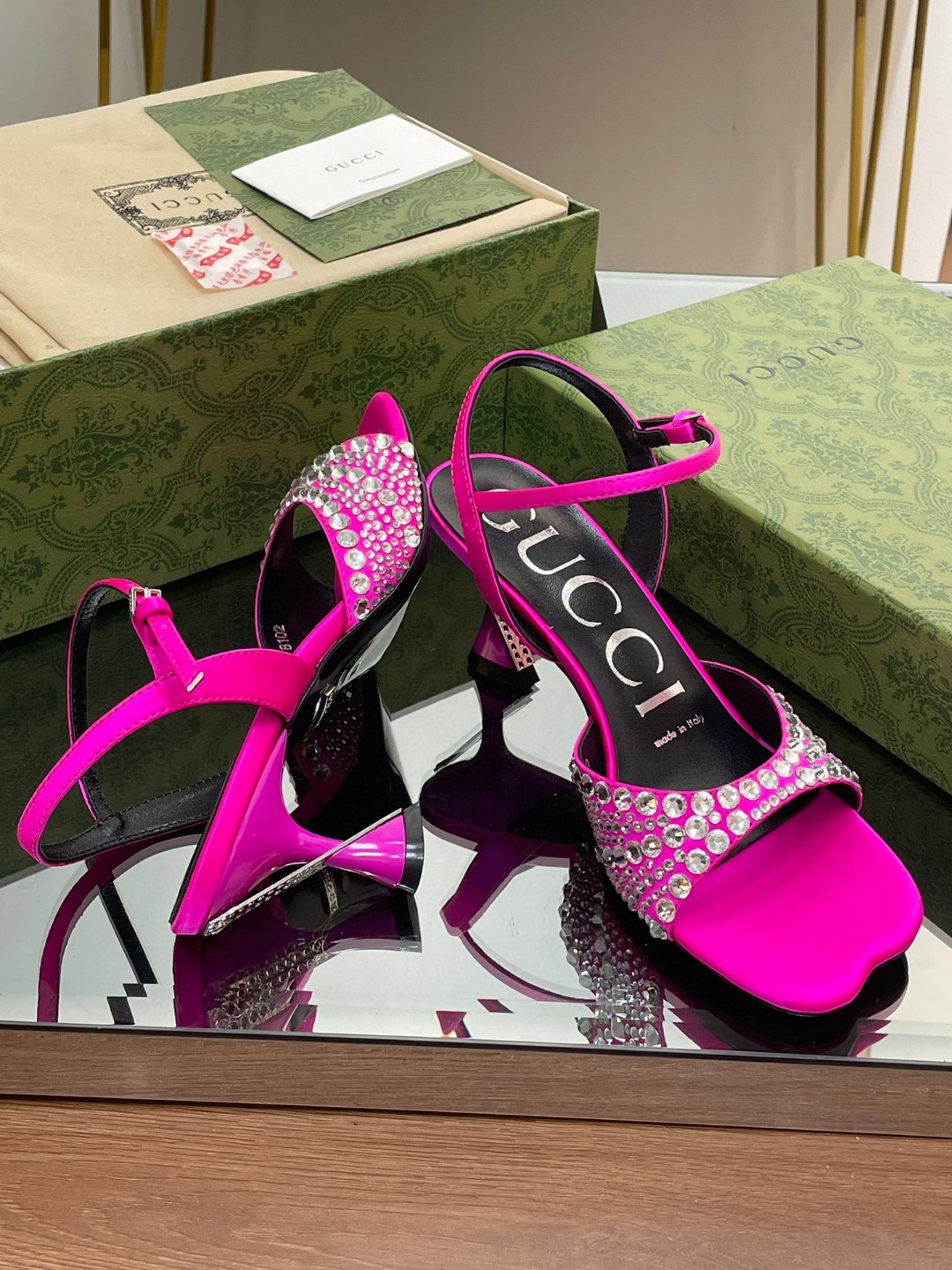 Gvc*1 Sandal With Crystals Pink For Women