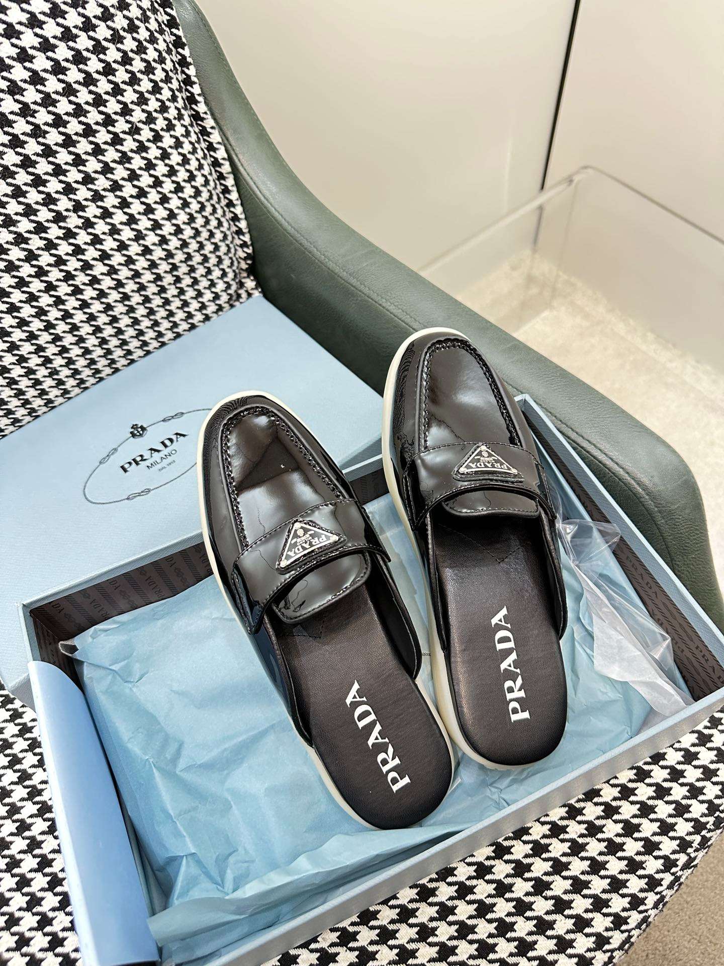 Pra*a Brushed Sabots Black For Women