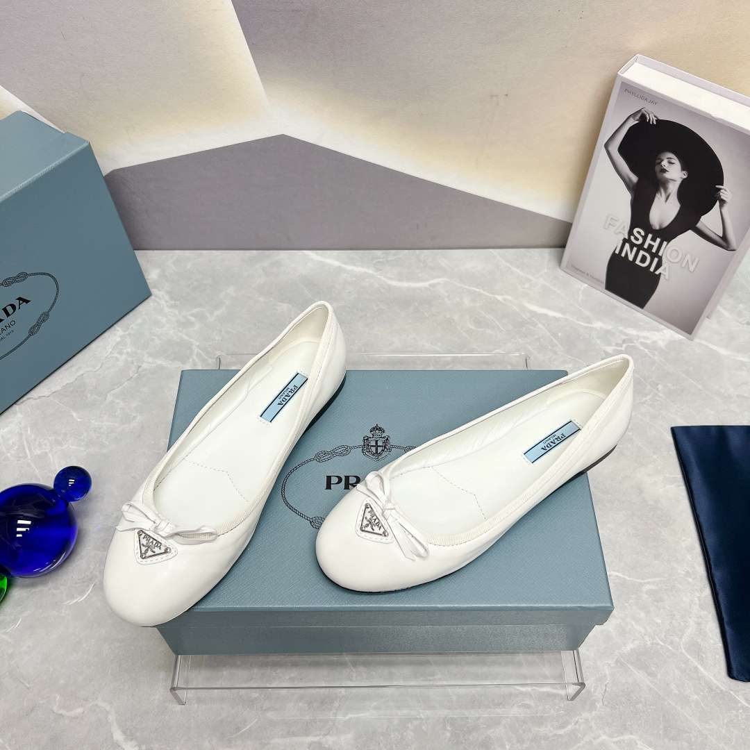 Pra*a Nappa Ballerinas White For Women