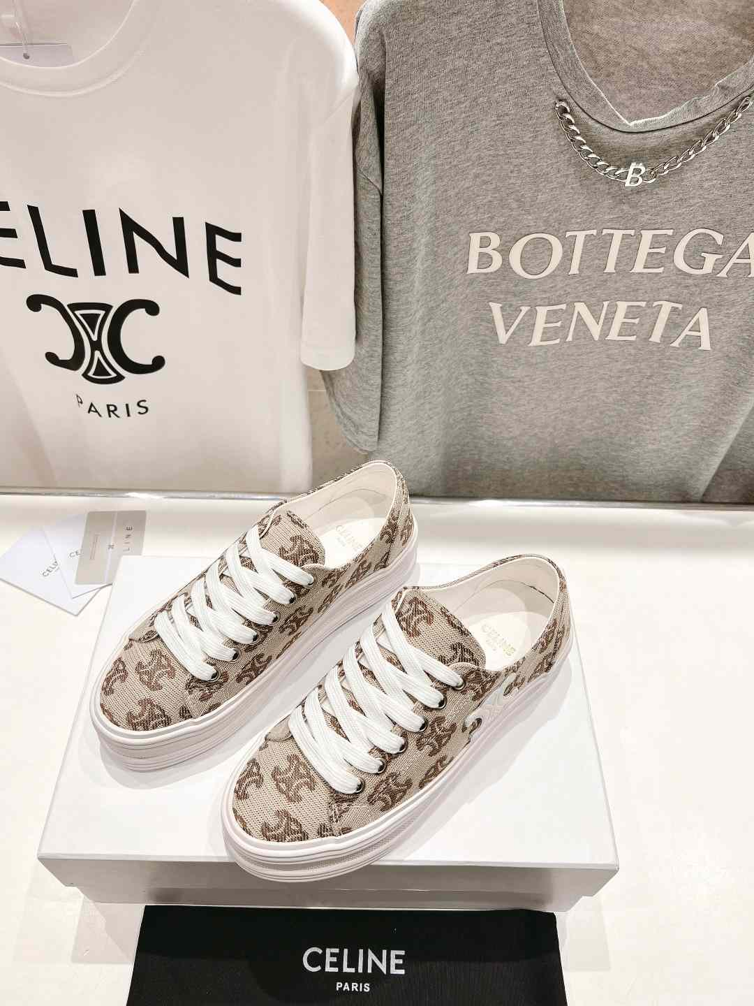 Ce1i*e Triomphe Sneakers In Canvas Beige For Women