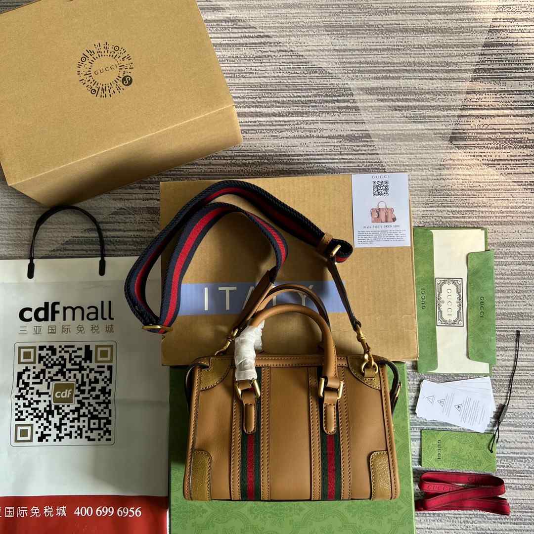 Gvc*1 Double G-Detailed Smooth Mini Handbag White/Grey/Brown For Men 8.6 in/ 22 cm