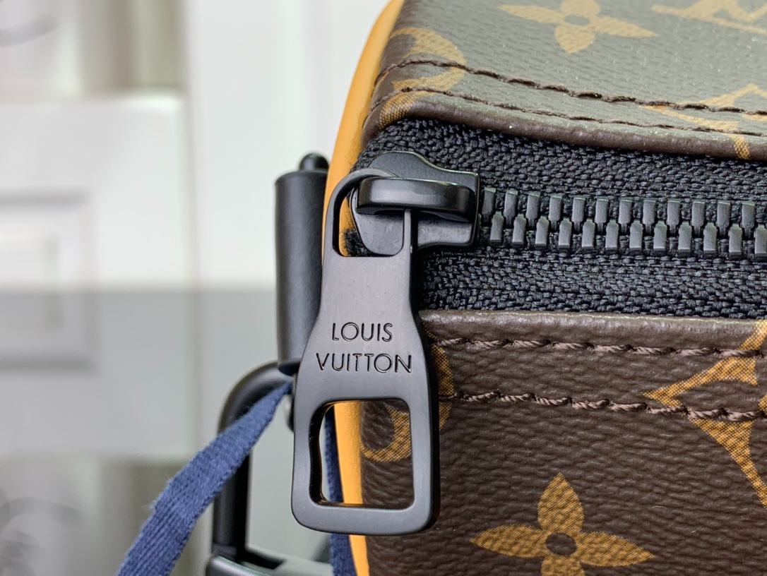 L0vis Vvtt0n Keepall Bandoulière 25 Bag Brown/Black 25cm/ 9.8 in M46687