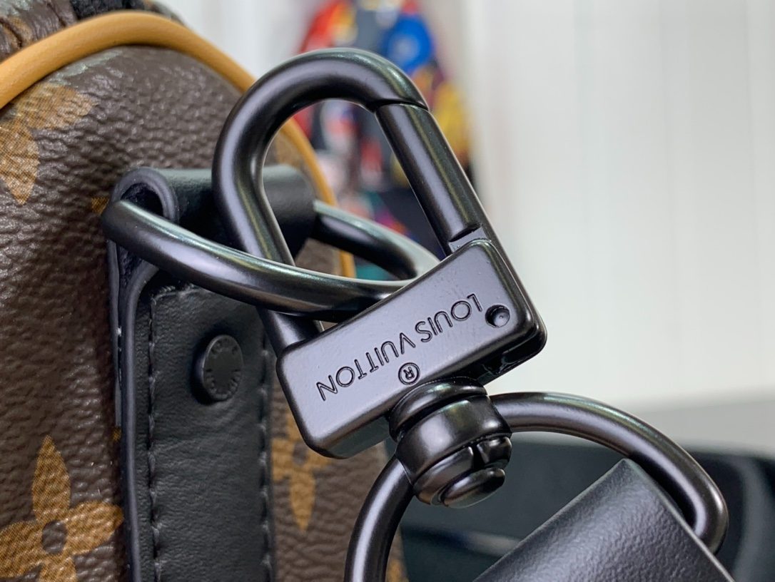 L0vis Vvtt0n Keepall Bandoulière 25 Bag Brown/Black 25cm/ 9.8 in M46687