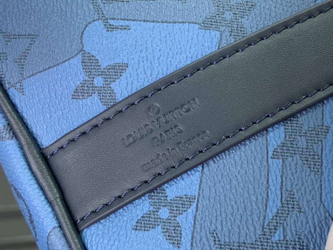 L0vis Vvtt0n Keepall Bandoulière 35 Bag Blue 34 cm/ 13.4 in M22573