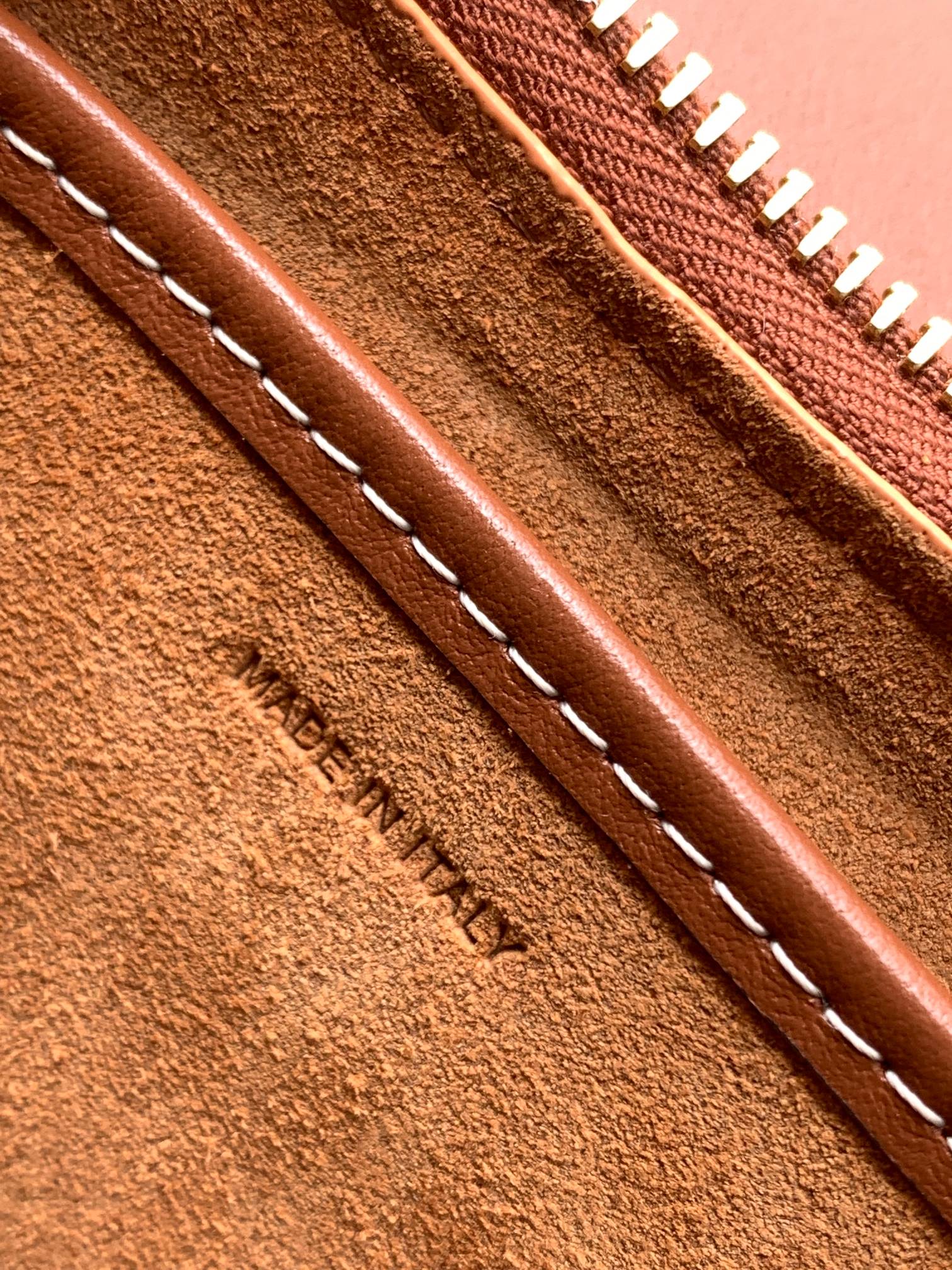 Ce1i*e Ava Triomphe Soft Bag Brown For Women 24.5cm / 10in 114493DGQ.04LU