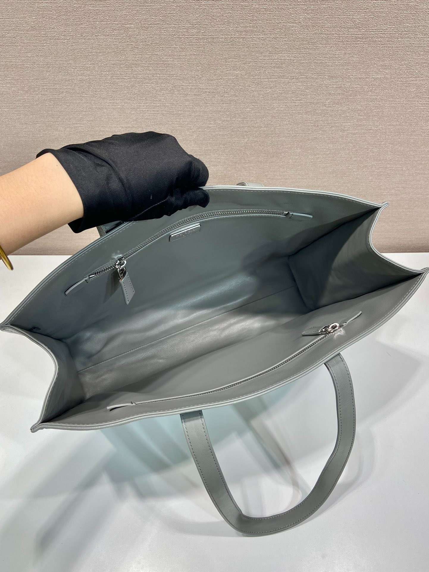 Pra*a Large Antique Nappa Tote Grey/Green For Women 15.3in/39cm 1BG460_UVL_F0480_V_OOO