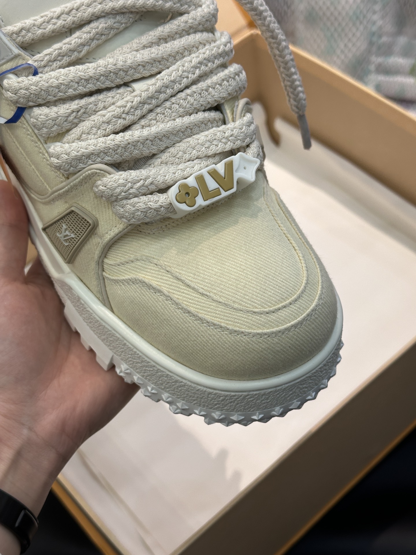 L0vis Vvtt0n Trainer Maxi Sneaker LV Beige For Women