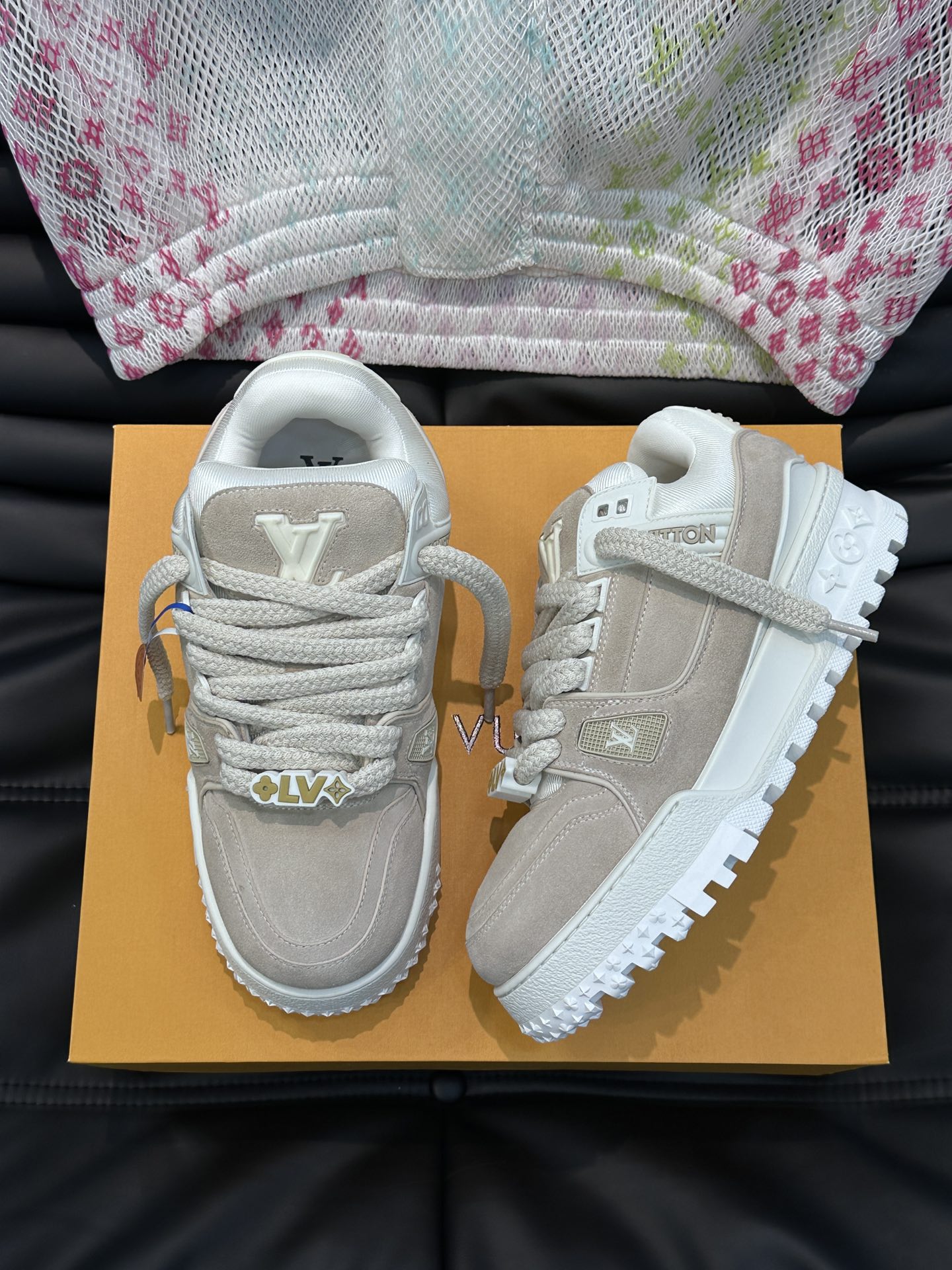 L0vis Vvtt0n Trainer Maxi Sneaker LV Grey For Women