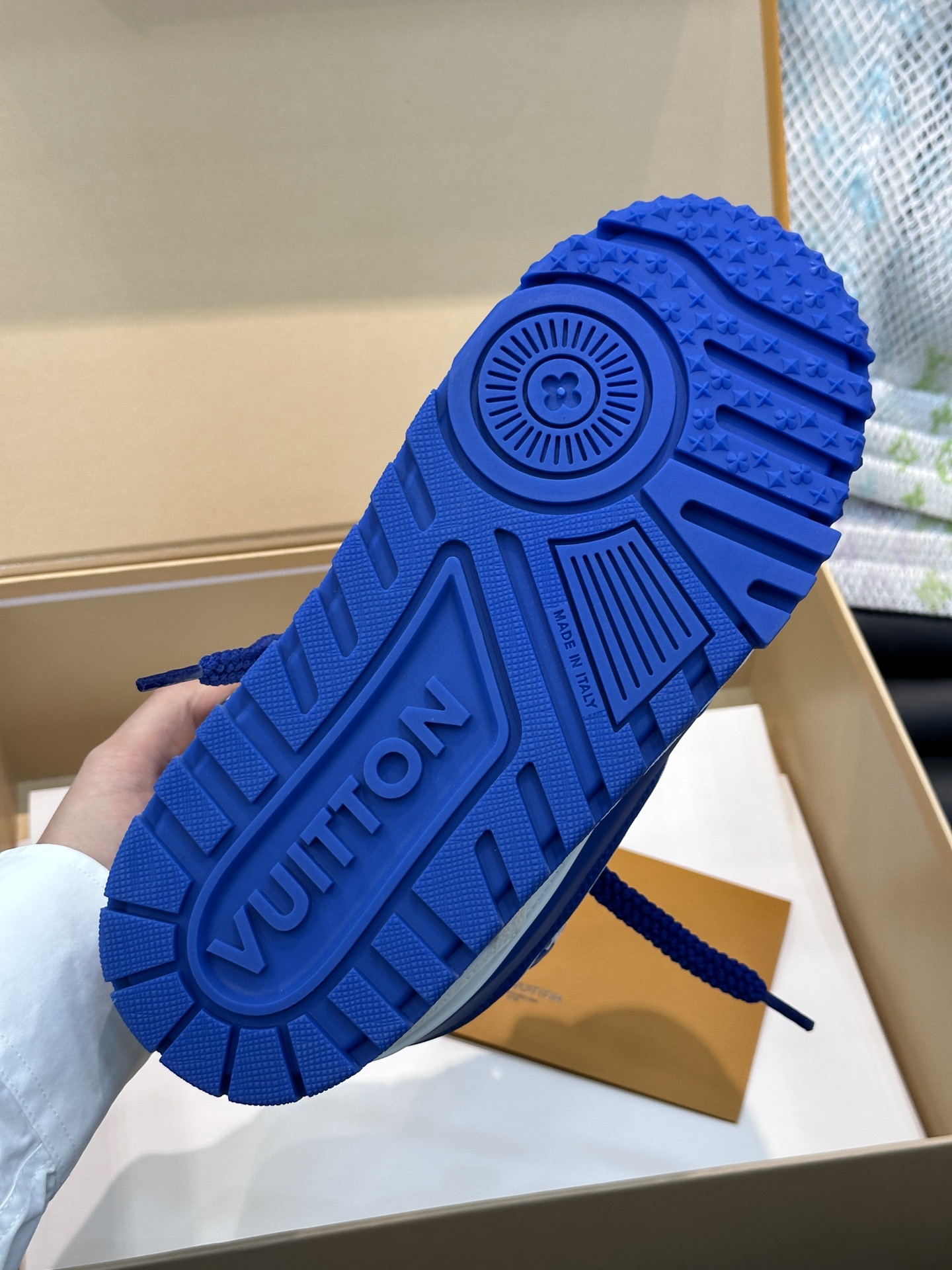 L0vis Vvtt0n Trainer Maxi Sneaker LV Blue For Women