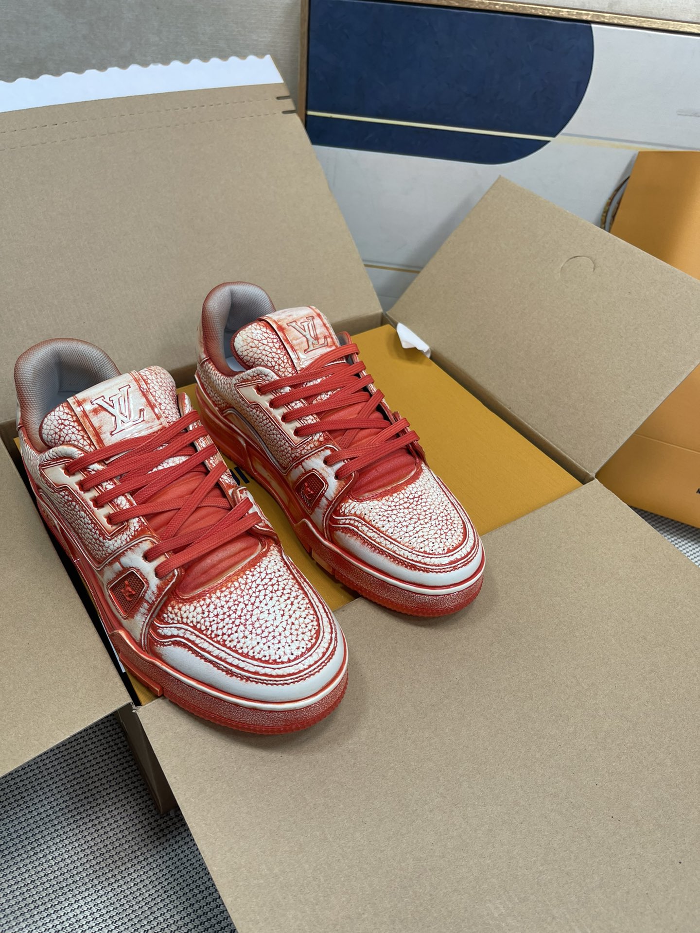 L0vis Vvtt0n Trainer Sneaker LV Red For Women