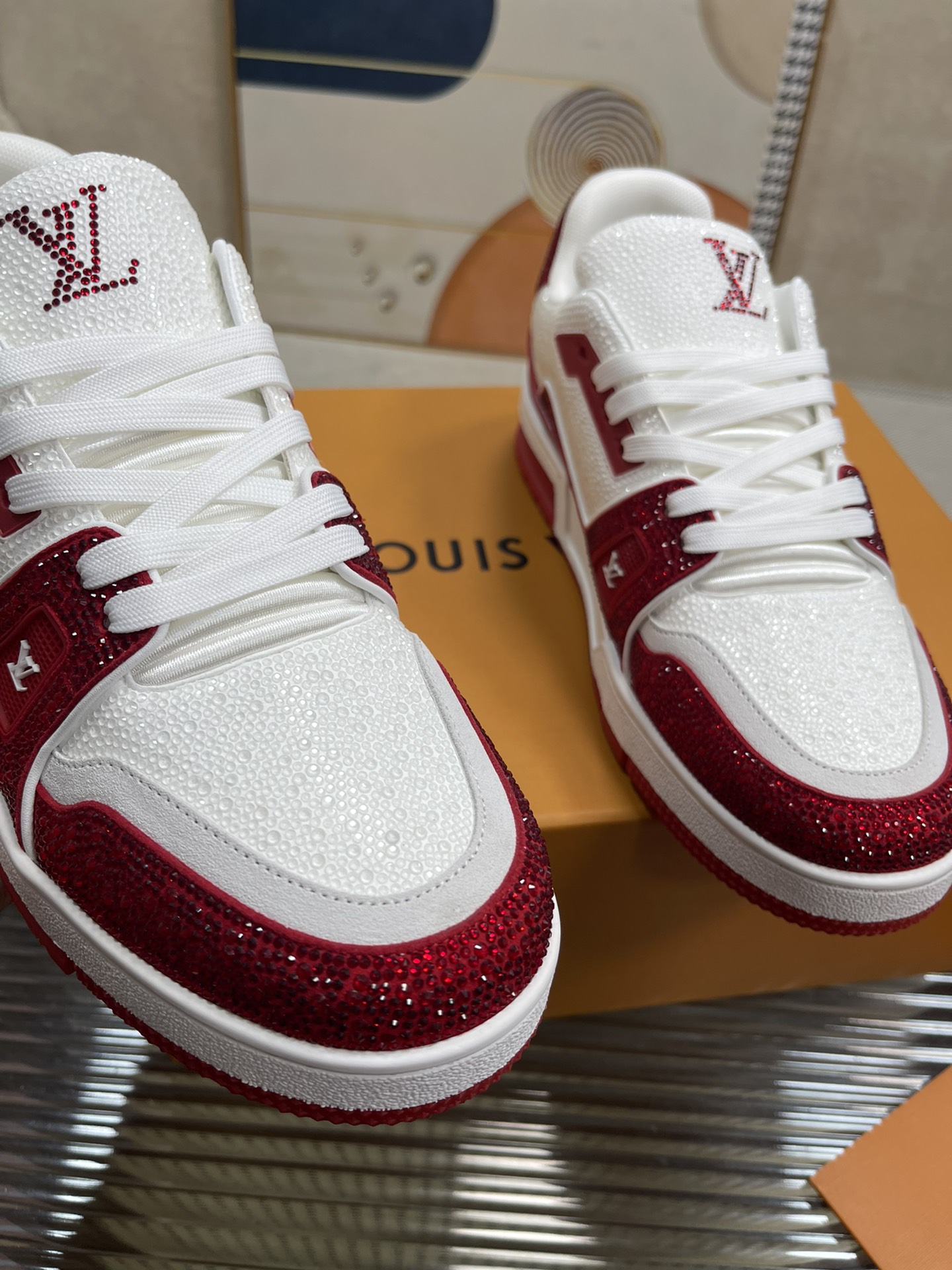 L0vis Vvtt0n Trainer Sneaker LV Red For Women