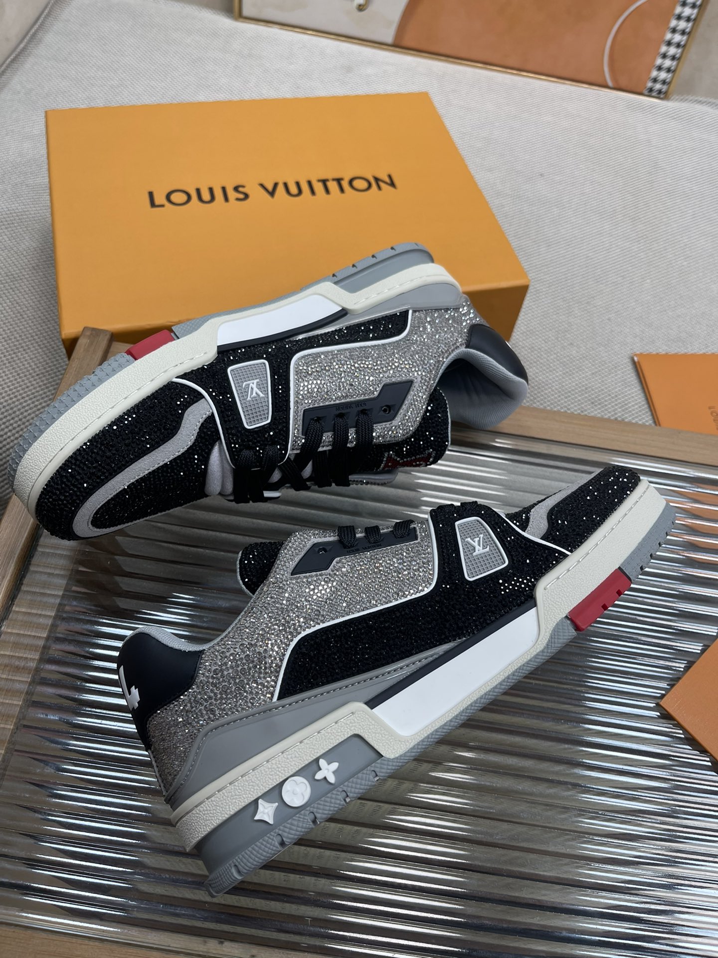 L0vis Vvtt0n Trainer Sneaker LV Black/Silver For Women