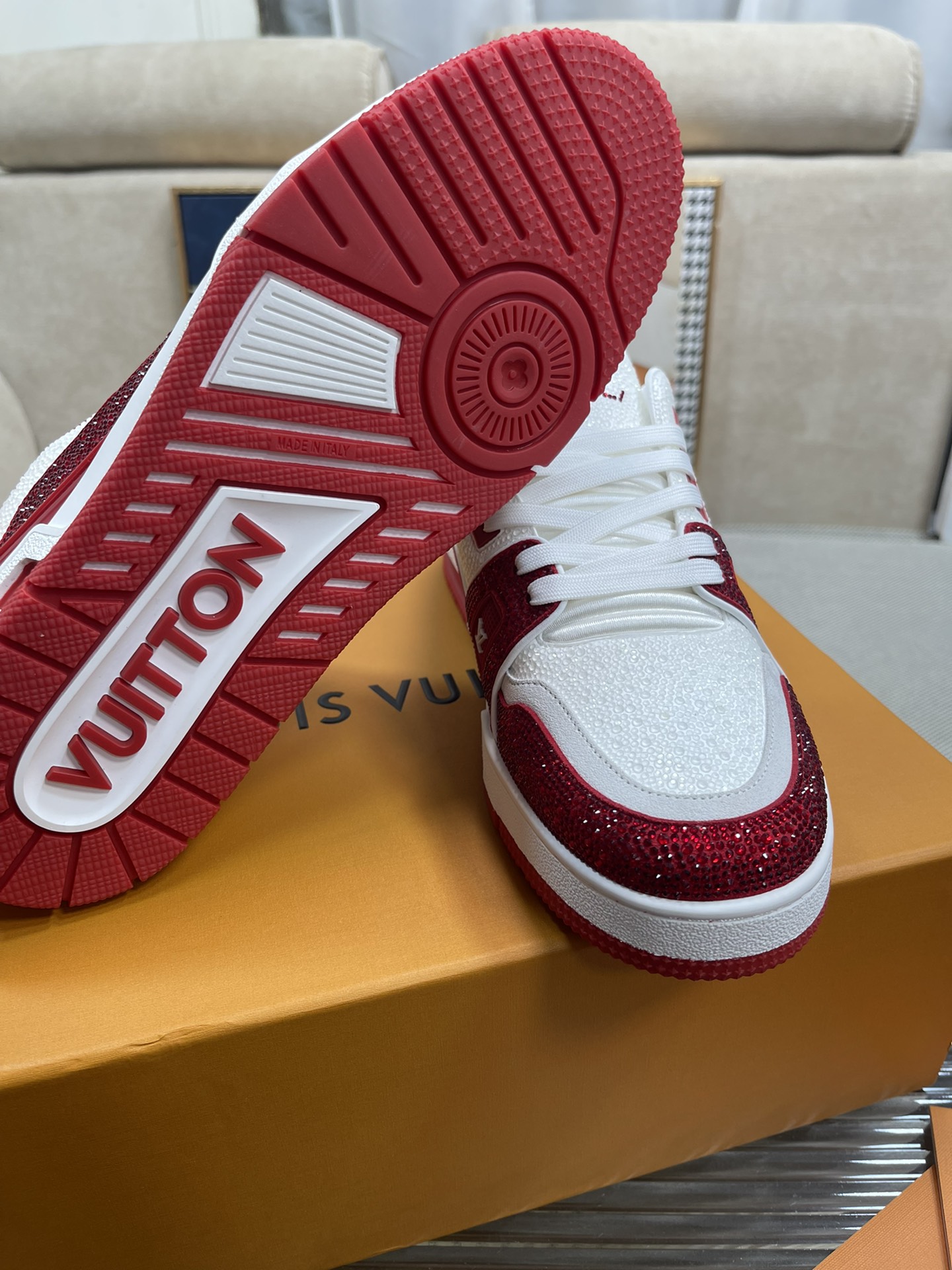 L0vis Vvtt0n Trainer Sneaker LV Red For Women