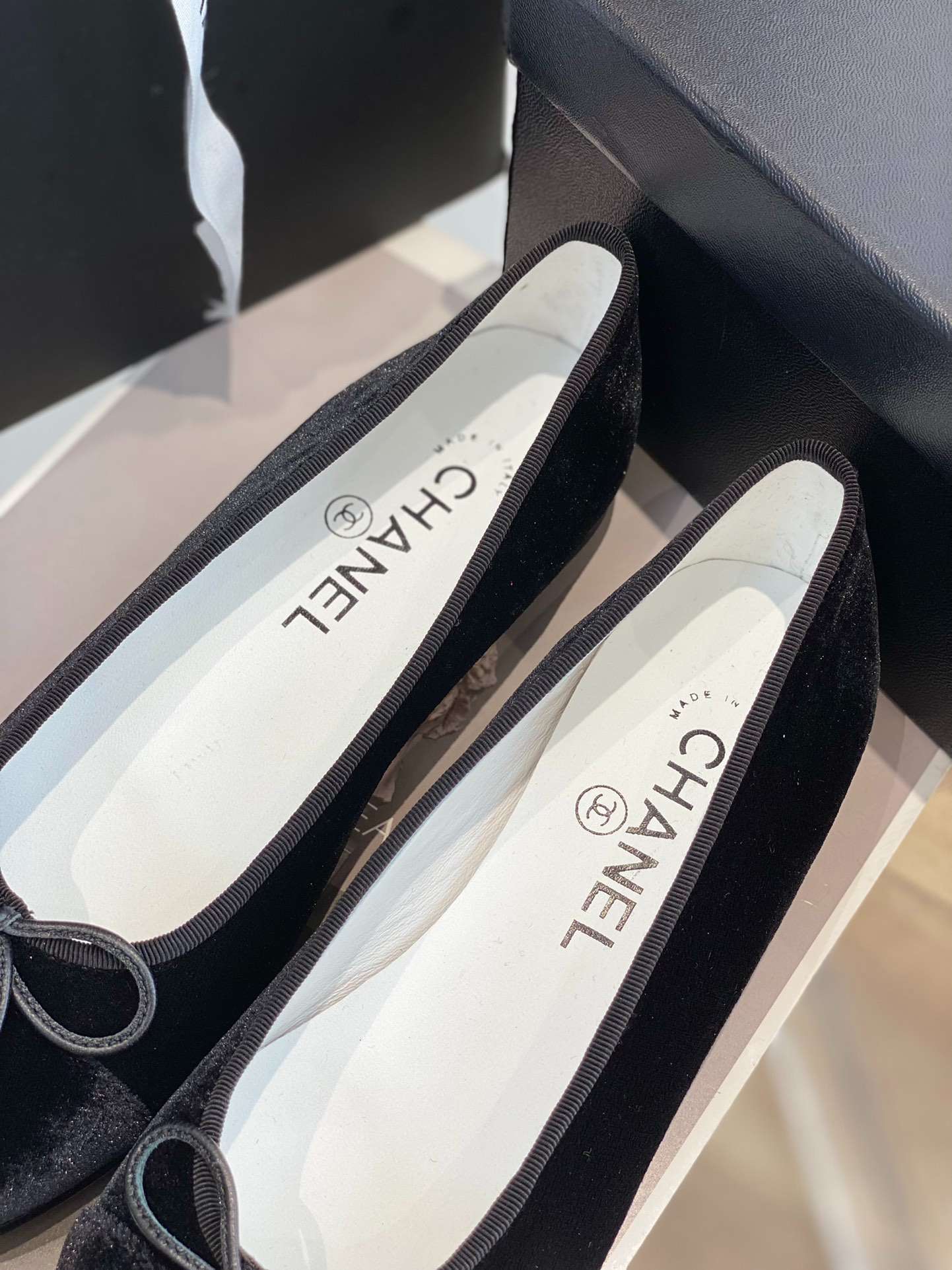 Ch**el Ballet Flats Black For Women